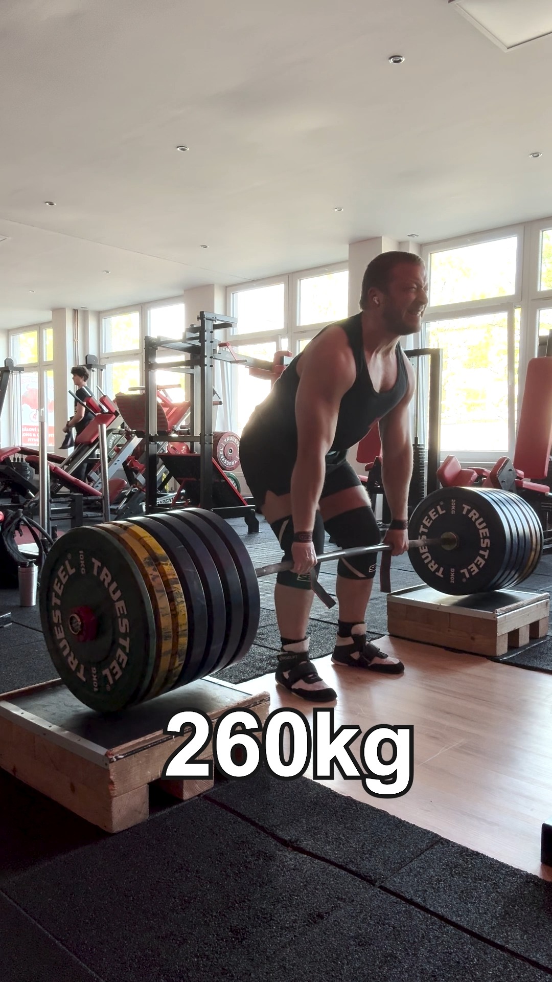Nedělní dotahy do 260kg. Na 36 let asi dobrý, jen už mě to nějak víc bolí 😂