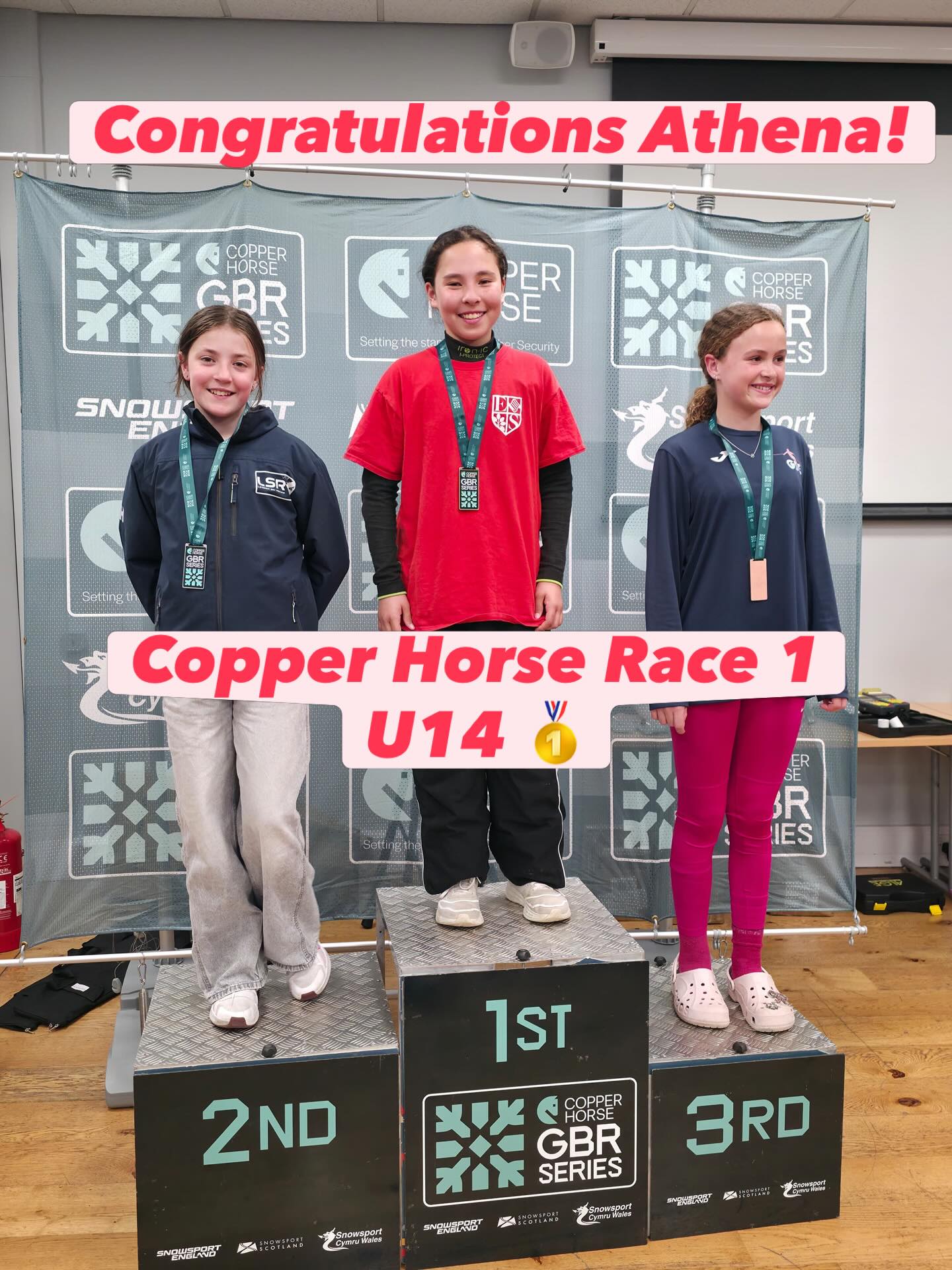 Congratulations to @athena_valane on your U14 🥇 @ski.lsersa Copper Horse 1 today! What an entry to U14 for you!!
#spsrc #spsrcski #skiracing #gbski #gbrseries