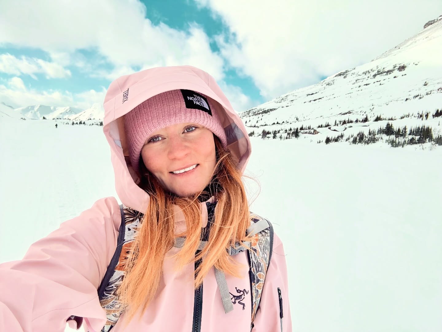 Coming up for air after a full winter ❄️⛷️
Lil update post for you all! I’ve been a little quiet on here this winter — ski instructing has had me fully immersed in the mountains, early mornings, fresh powder, training and helping others fall in love with winter!
As the season melts into spring, I’m shifting gears and stepping back into the studio full time! New ideas are already flowing, and I’m so excited to reconnect, create, and share more with you all again 🤗
Also feeling incredibly grateful — I’m officially booked up until May 2027 and can’t take on any additional projects prior to that date. Thank you all so much for the support, and patience. It truly means everything to me 💛 If you would like to be added to my waitlist for a specific project please reach out 🌞
Here’s to spring, new energy, and lots of art ahead 🌱