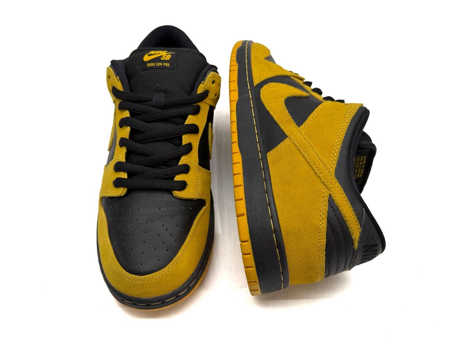 Nike Dunk Low Pro SB 2015
“Iowa”
Unvrsty Gold/Unvrsty Gld-Blck
304292-706
Pre Owned size 12
$542
#iowa #university #nikedunksb #gold #illery