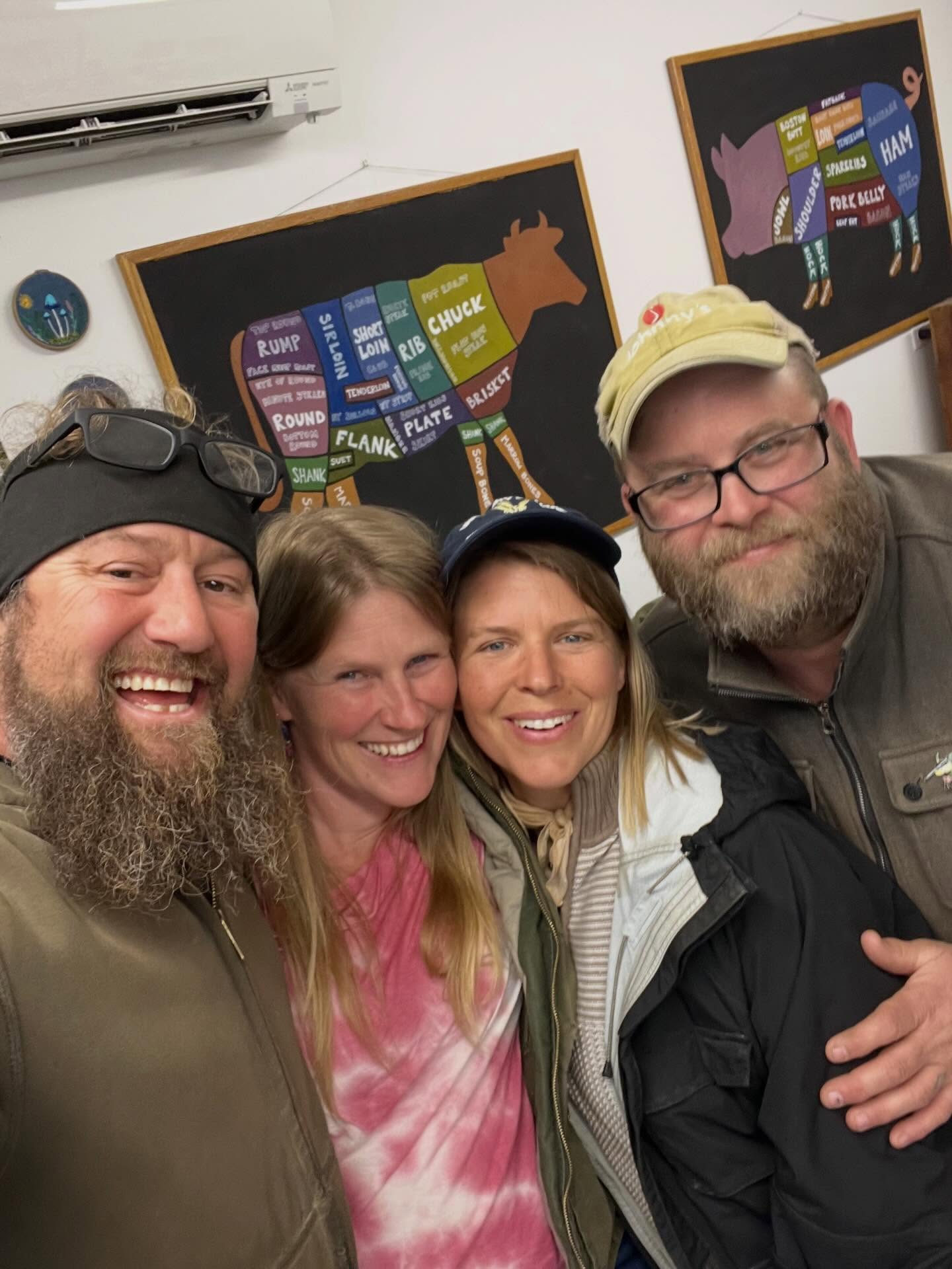 Gotta love when farmer friends randomly visit ❤️❤️❤️
To share all the things. To speak a farmy language shared by the strife and joys this way of life breeds. So good to feel seen and held.
#farmertofarmer #farmfriends