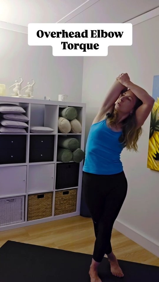 Overhead Elbow torque is a powerful fascial maneuver that is great for releasing tight shoulders and neck tension.
How it works: It creates a rotational tension through the arm to unwind the shoulder, neck and upper back.
Try it and let me know how it feels for you.
Join my weekly classes and heal your body & mind.
Link in my bio.
#fascialyogamovement #newclasses #humangarage #fascialmaneuvercoach #healyourbody