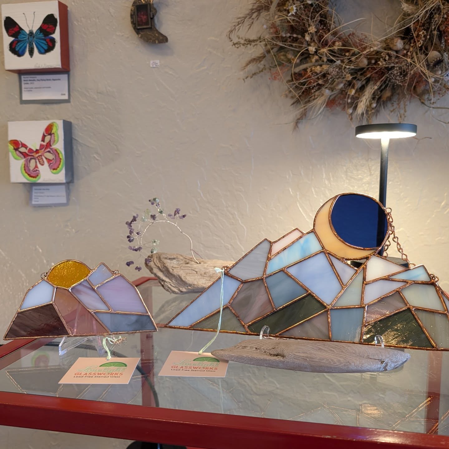 Back in the shop today and decided to move mountains - thanks @limelight.glassworks for these works of art 💜
Remember we are all mothers and children of mothers. LM at the Pop-Up will be open all week including Sunday, thanks to all the helpers make this possible ✨