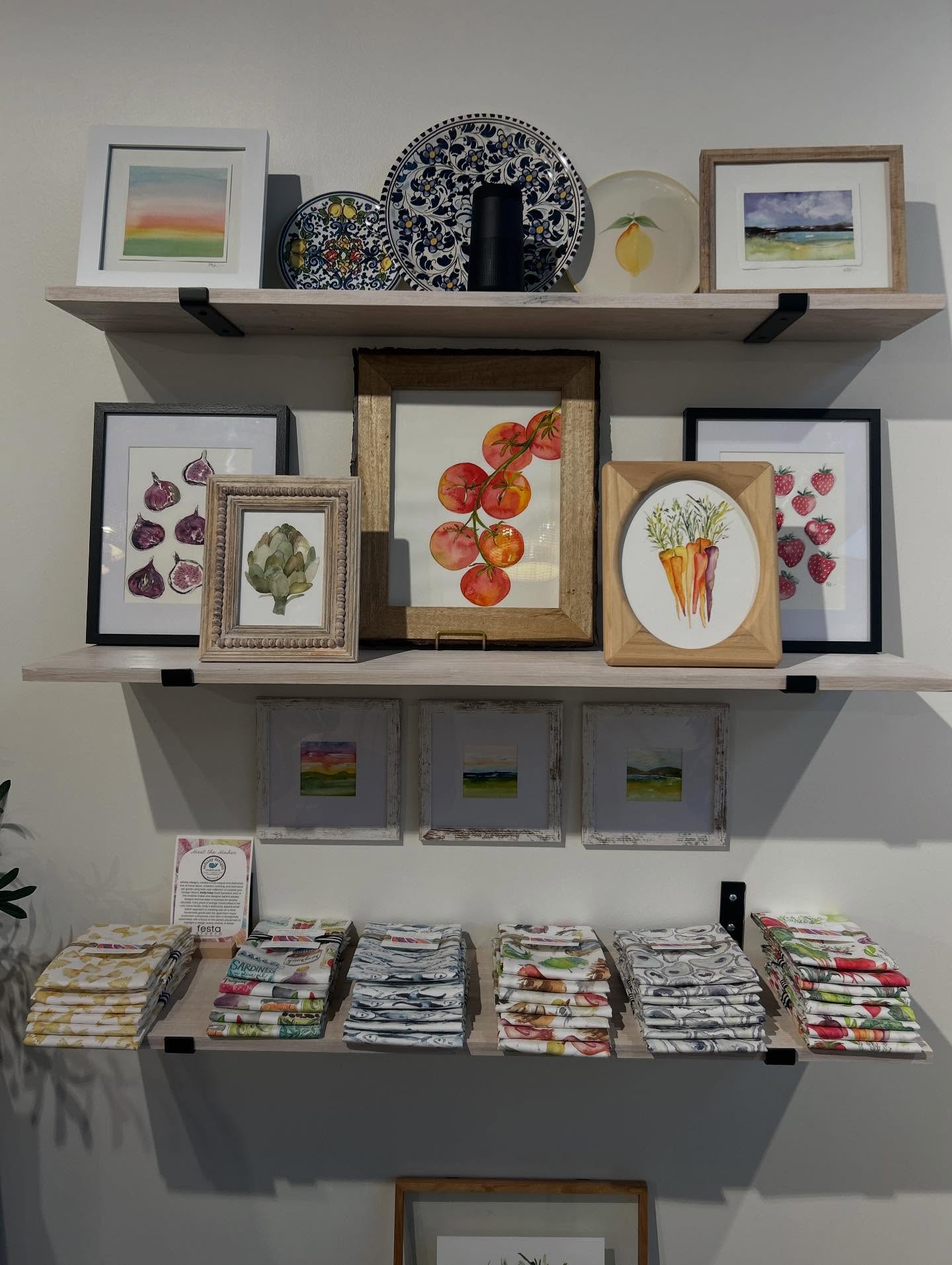 You know our friend Maria @mdpdesigns? Well, she’s opening the most beautiful shop in Salem, NH, at @tuscanvillagenh
The shop is called Festa Studio, and I got a chance to check it out tonight. I want to buy everything in the place, but I left a few things for their grand opening, which is this Saturday. Definitely check it out if you’re in the area, and congrats Maria for all your hard work!!