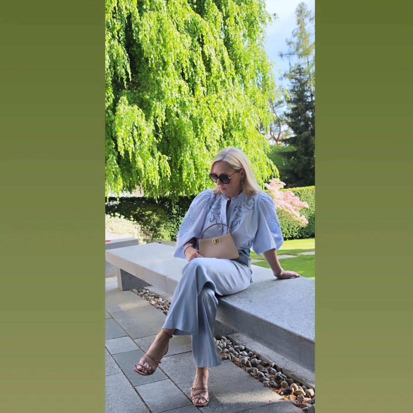 STELLA BAG Weekend Vibes
SWEET SUMMERFEELINGS
Enjoying wearing my own Design
@florence.e.bachofenszekely
#STELLABAG #BENATURE #skyisblue #bflocollection