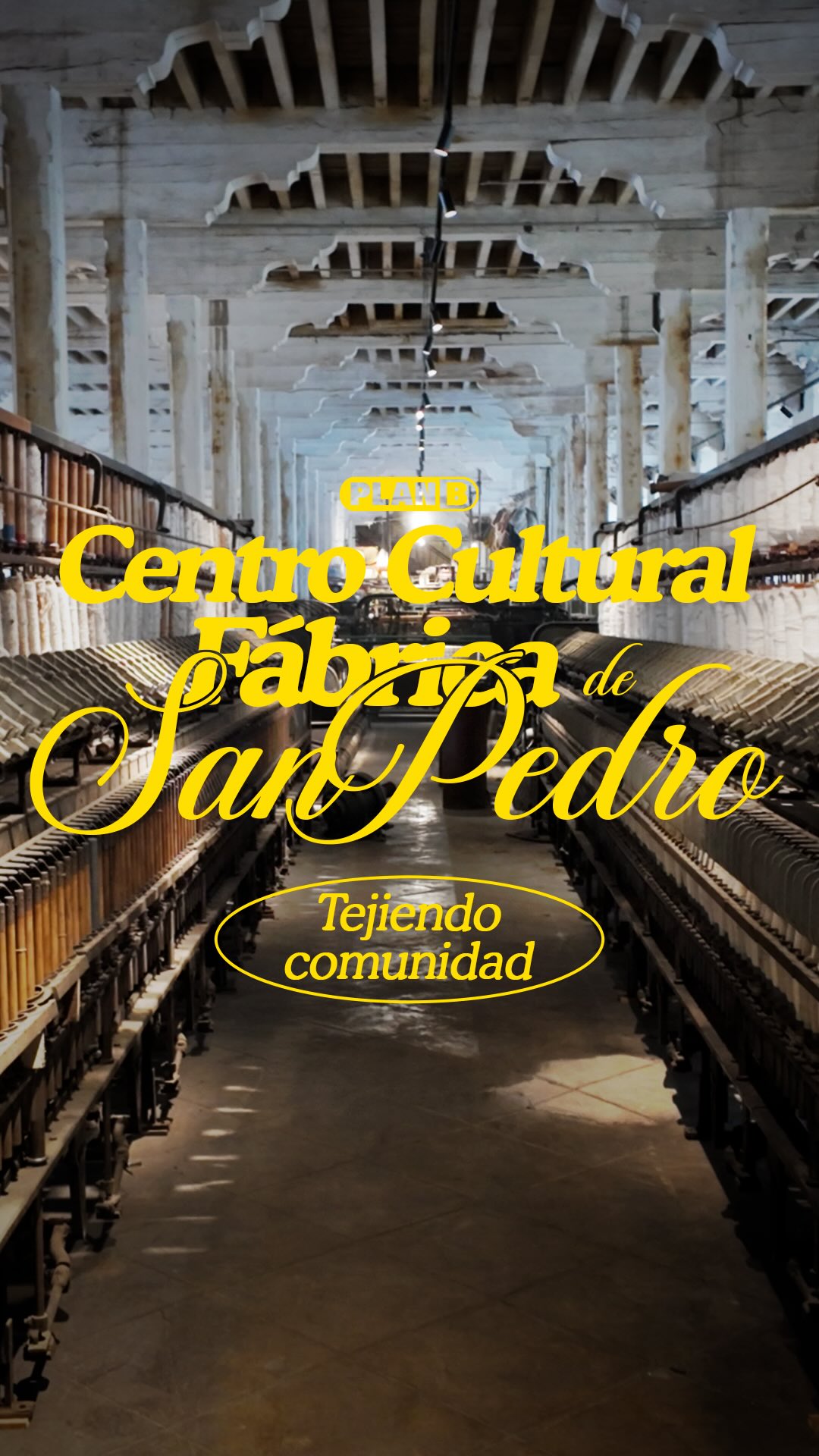 Antes aquí se tejían telas. Hoy, se teje comunidad.
El Centro Cultural Fábrica de San Pedro es un espacio vivo: arte, comunidad, tradición y nuevas ideas conviviendo en un mismo lugar. No es solo un edificio recuperado, es un punto de encuentro donde la cultura se crea, se comparte… y se transforma.
Porque al final, los espacios no son lo que fueron,
son lo que hacemos con ellos.
#uruapan #michoacan #comunidad #planb #culturaviva