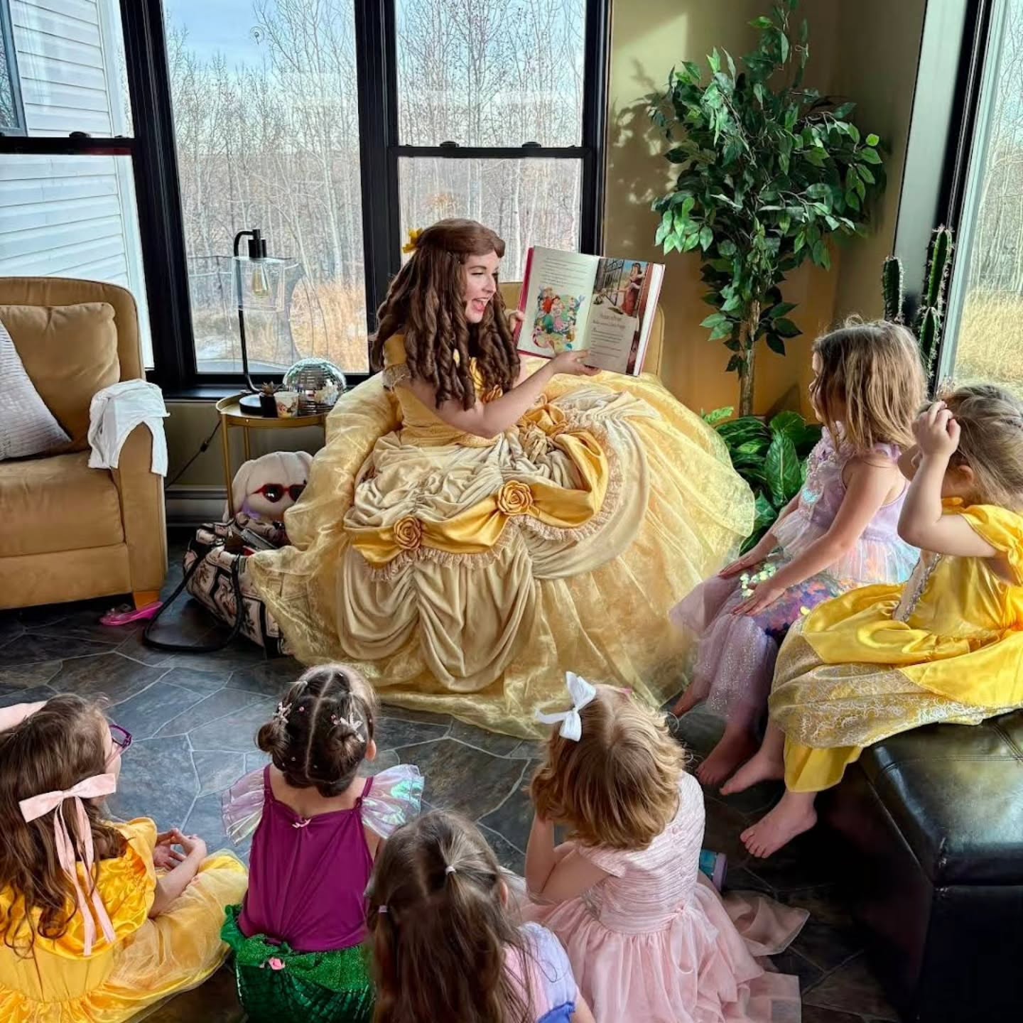 We ❤️ when you share about your magical experience!
Thank you for writing a Google review N.T!
⭐️⭐️⭐️⭐️⭐️
"Princess Belle made my daughter’s 4th birthday the most magical, perfect day. She was wonderful with the kids, they all loved her. Will absolutely be booking again in the future. Thank you so much!" -N.T.
#dazzlingprincessparties #yyc #calgary