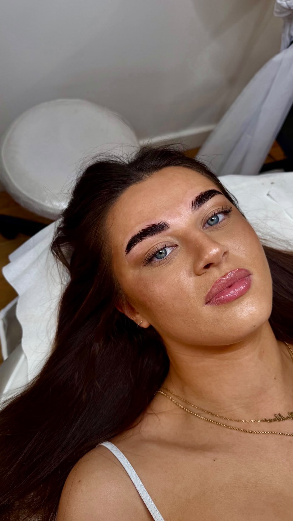 The brows speak for themselves 🫰🏼
Train in lashes and brows at our Essex or London academies | discover + book via the link in our bio.
Finance available | beginner friendly | ABT Accredited
Products used: @beautifulbrows