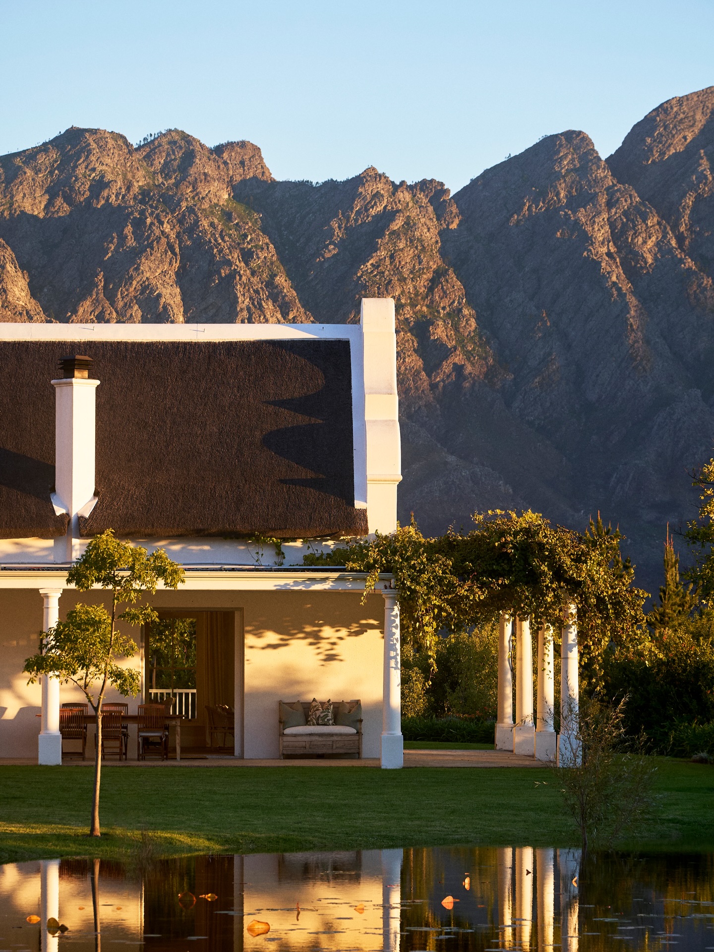 Winter sunsets at La Cotte Private Villa
There’s something truly magical about watching the Franschhoek valley glow in soft golden light, glass of red in hand and the fire crackling inside.
Slow down, soak it in, and experience winter in Franschhoek the La Cotte way.
.
.
.
#LaCotteFranschhoek #LaCottePrivateVilla #FranschhoekValley #WinterInFranschhoek WinelandsMagic SunsetViews