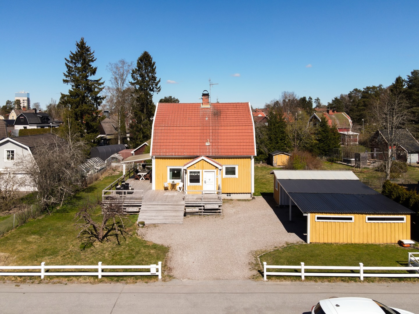 Drömvilla med sociala ytor, stor altan och perfekt…