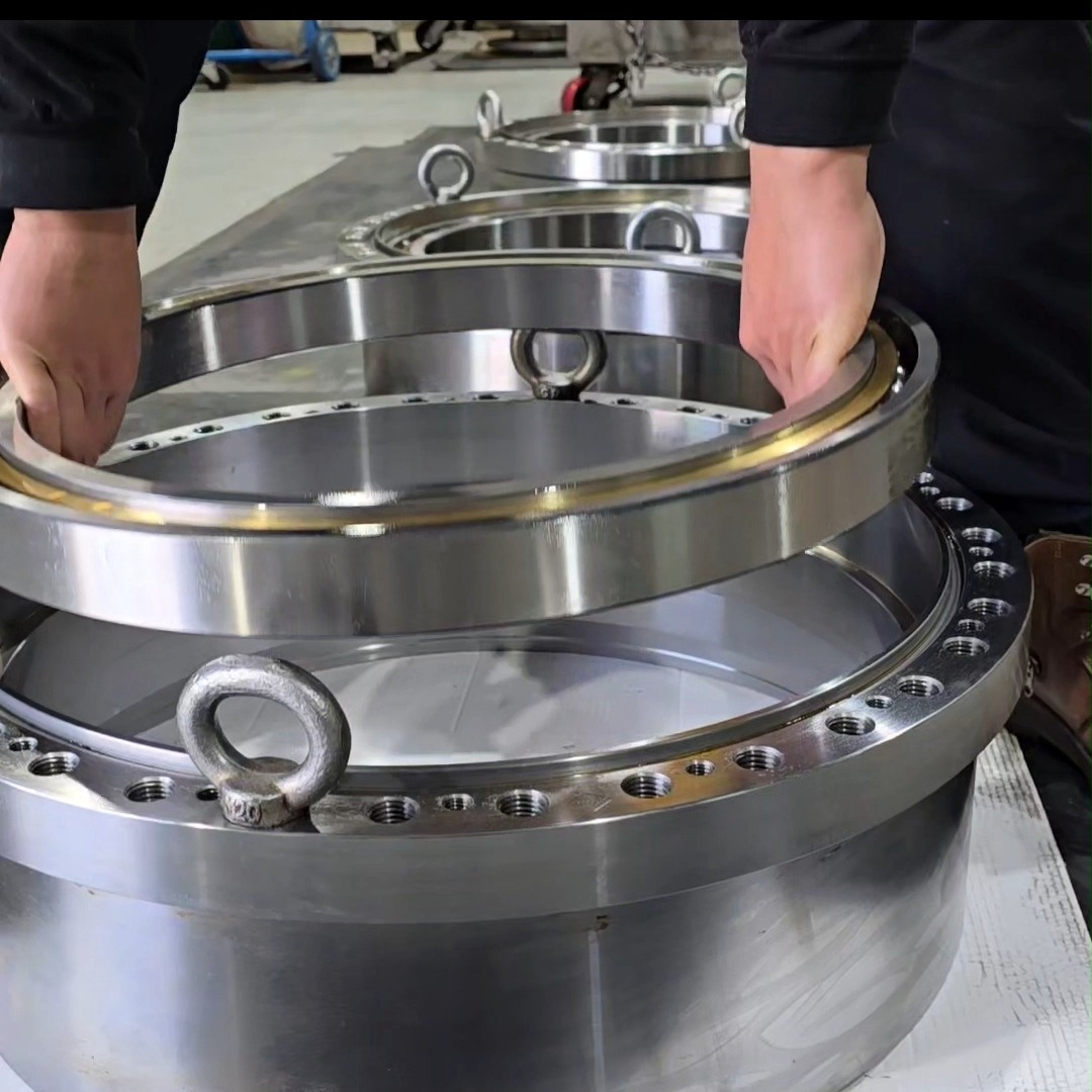 Installation of the Main Seal for BCF9/BCF10 Gearbox - Bearing Press Tool
For more detailed video, check out our YouTube channel ▶
www.roadbit.com
#Diaphragmwall #Slurrywall #trenchcutter #BC30 #BC32 #BC35 #BC40 #cutterteeth #gearbox #mudpump #korea #wonkang #roadbit #cuttingwheel #BCF10 #BCF9 #spareparts #Mechanicalseals #Damper #Gearing #Complete #Assembly #roadheader #pick #tunneling #1500mm #bearing