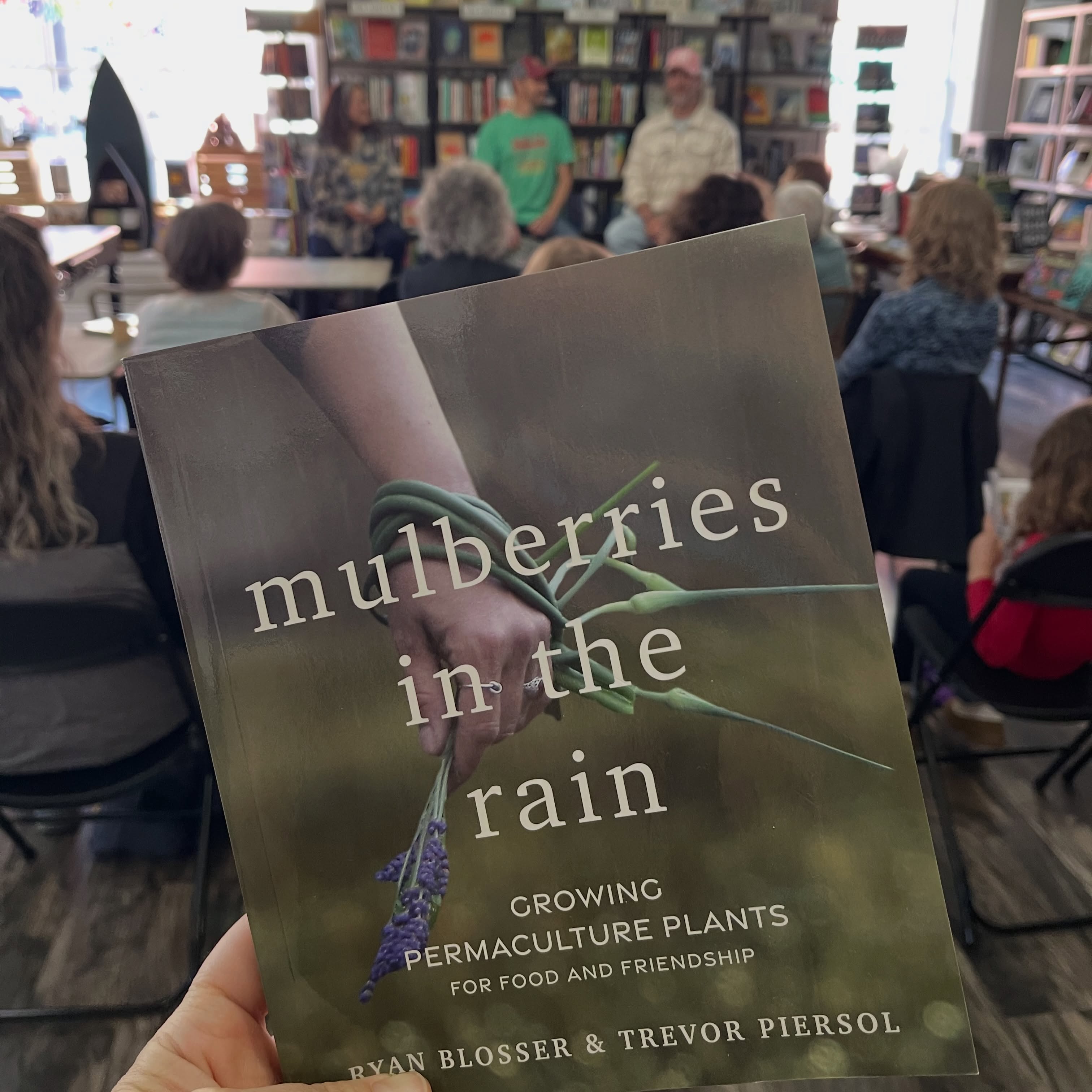 At the end of April we hosted a wonderful event at our space organized by @shenandoahgreen we’ve met with Ryan and Trevor, authors of the Mulberries in the Rain and had an inspiring conversation about nature, permaculture, and community. Stop by at our shop, we had a bunch of signed copies here. And check their classes schedule, it is worth to know the best ways to organize your garden. @vegetablehustler
