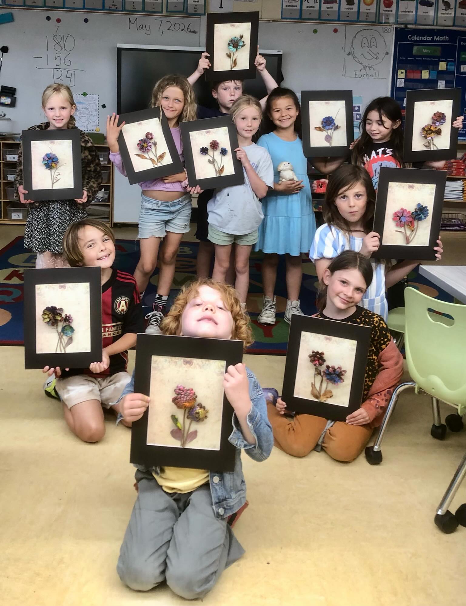 MES Sea Lion Academy “Junior Naturalists” by Ms. Vicki celebrate the beauty of nature with artistically crafted Mother’s Day gifts. 🌼