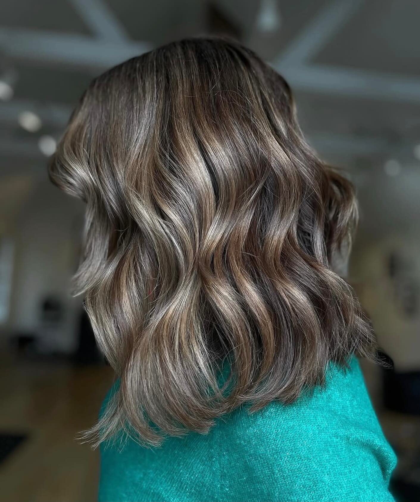 Me: AI could you please help me caption this beautiful bronde moment?
Al: 🔥🥵
Me: that’s right
Be sure to save this one for your next experience in the salon
#teddybearblonde #maltany