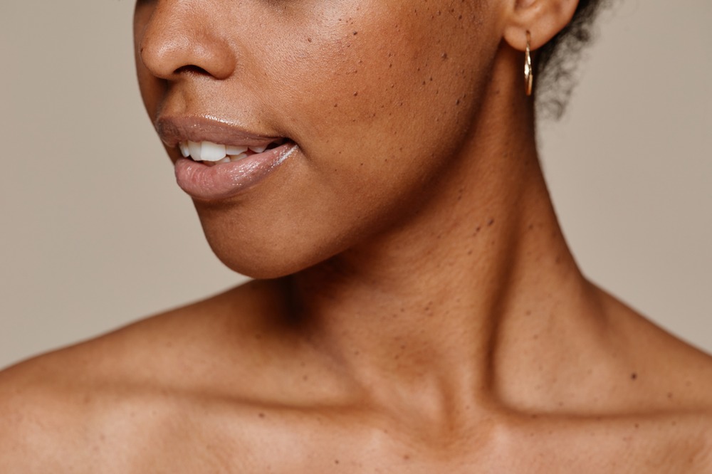 Why Collagen Is So Important for a Body That's Constantly Renewing Itself Every single day, your body is working behind the scenes to repair, rebuild, and renew itself. Skin cells are replaced roughly every 28 days, your bones are continuously remodeled, and even your muscles and connective tissues are in a constant state of regeneration. This incredible process is what keeps you alive, strong, and healthy — and collagen is at the heart of it all. What Collagen Actually Does Collagen is the...Read the full article at the link in bio.
#ketocoachsouthafrica #ketonutrition #ketosouthafrica #ketonutritionist #weightloss #ketodiet #lowcarbsouthafrica #ketocommunitysouthafrica #ketodietsouthafrica