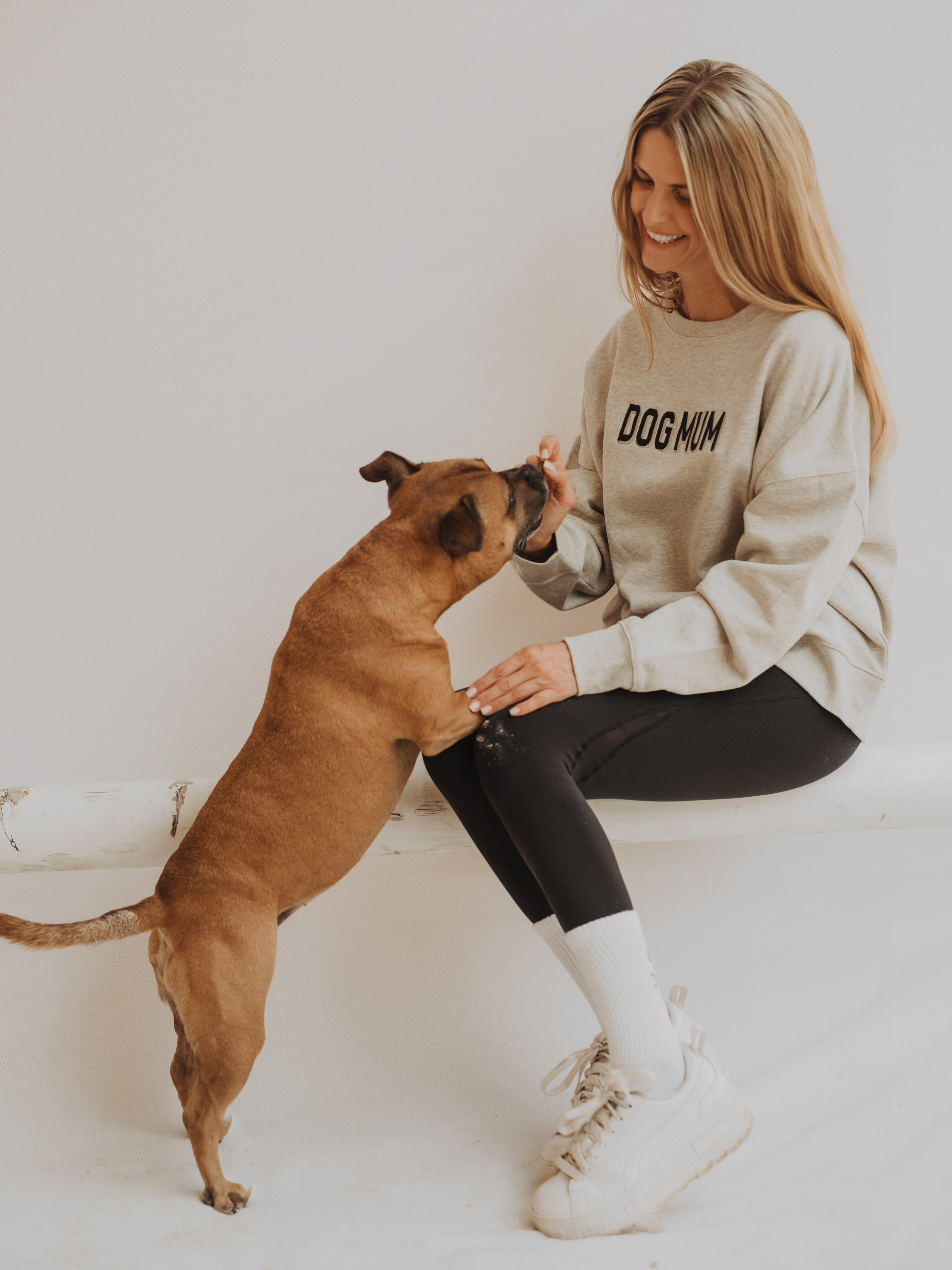 Happy Mother’s Day to all the amazing moms 🤍
And honestly… also to all the dog moms & horse moms out there 🐶🐴🥹
The love we have for our animals is something truly special — the little moments, the cuddles, the routines, the unconditional love 🖤
KLEA Heart was inspired by exactly that kind of love.
By the connection we have with the animals that become family 🤍
Sending love to every mama today — human, horse & dog moms included ✨
KLEA Heart 🖤
.
📸 @mworld_photography