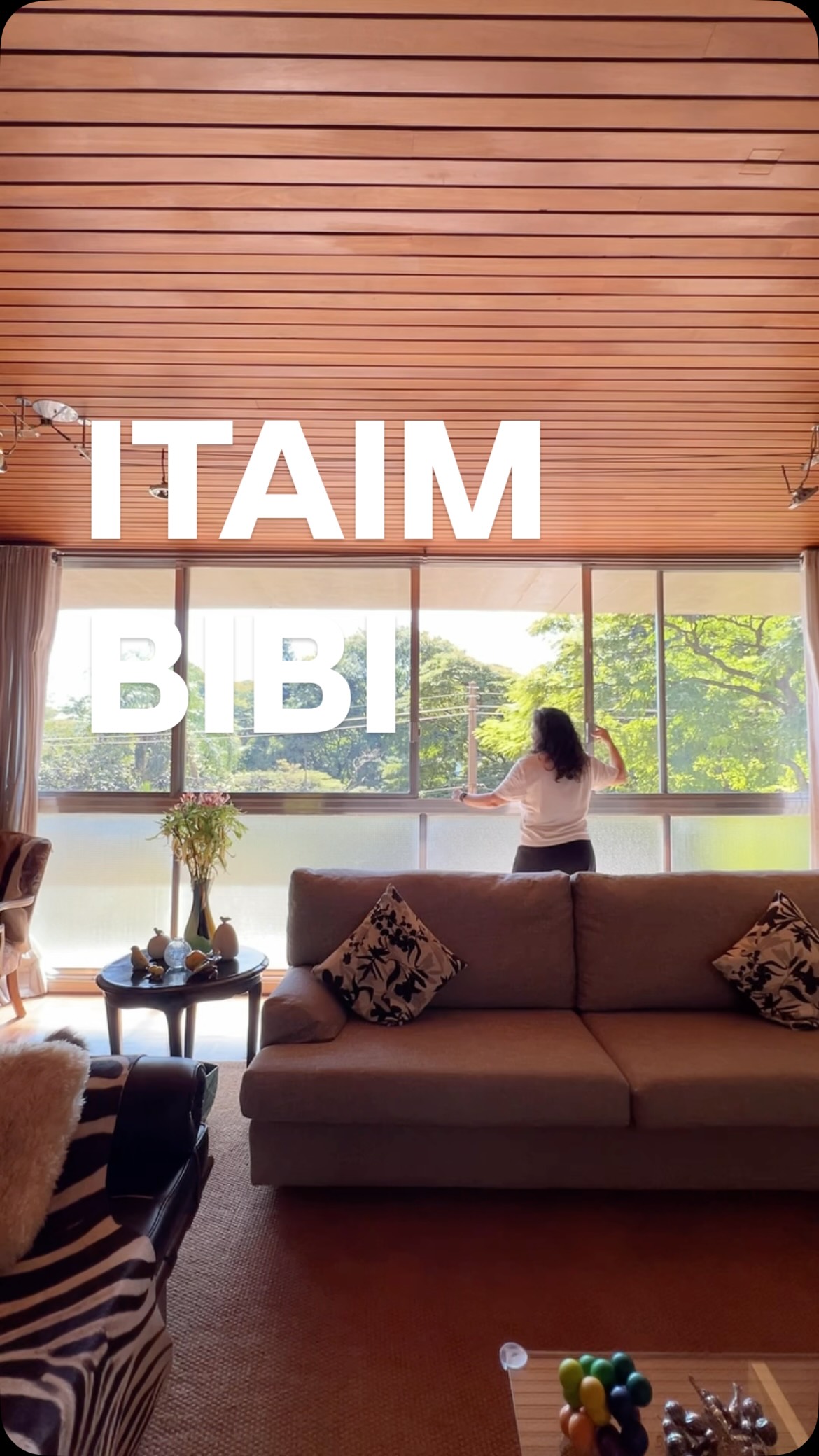 Este apartamento é para quem gosta da energia urbana do Itaim e do charme da arquitetura modernista.
228m | 3 quartos | 2 vagas
Venda: 2.6M
📲11933107285
#rinolevi #arquiteturamodernista