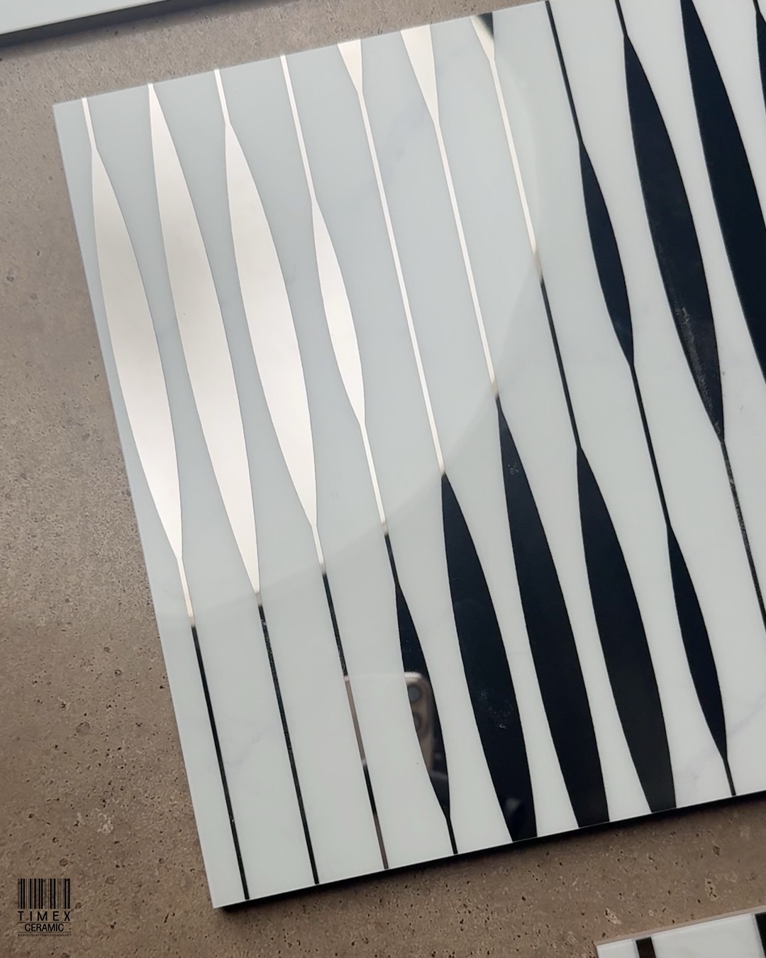Pattern, refined to stay subtle.
The 5026 series brings a linear rhythm into contemporary interiors, balancing visual movement with a controlled, neutral palette. It fits naturally into spaces that require detail without distraction.
The surface combines a soft gloss with a precise geometric pattern, creating depth that shifts gently with light. The contrast remains understated, allowing the texture to lead rather than the colour.
Sized at 300x600 mm, it offers flexibility across full walls and feature sections. The vertical flow enhances height while maintaining a clean, architectural finish.
It’s pattern, designed to stay composed.
Product name: 5026
Finish: Glossy
Application: Wall
Size: 300 x 600 mm
#walltilesindia #tilesofindia #interiordesignindia #tiletexture #timexceramic