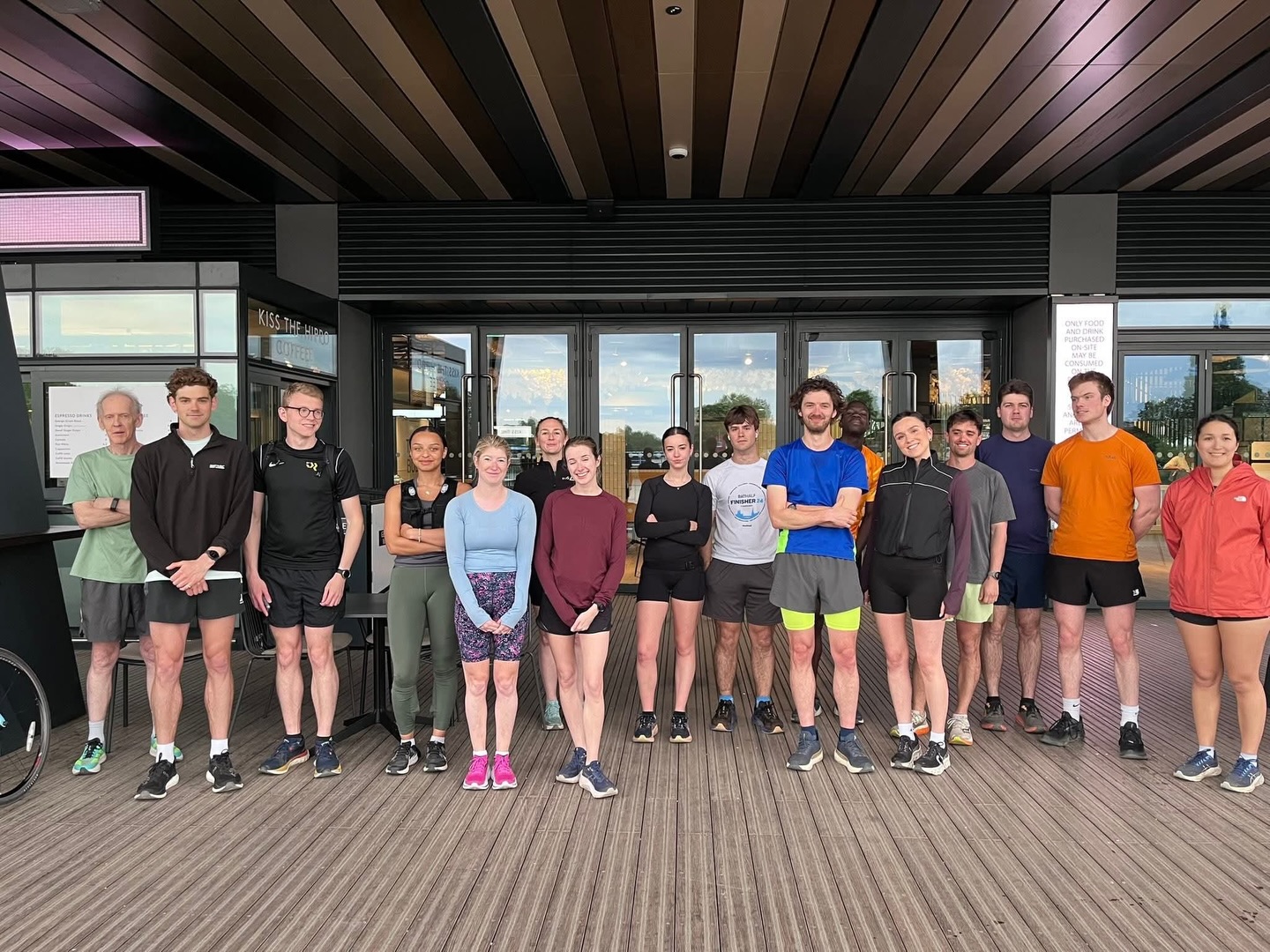 Well done to our Tuesday intervals runners and a huge thank you to Rachel for hosting!
.
Join us tomorrow at Kiss the Hippo, Fulham Pier @ 6.45pm for our social club run!
.
#runningclub #runnersofinstagram #socialrunning #intervals #runlondon