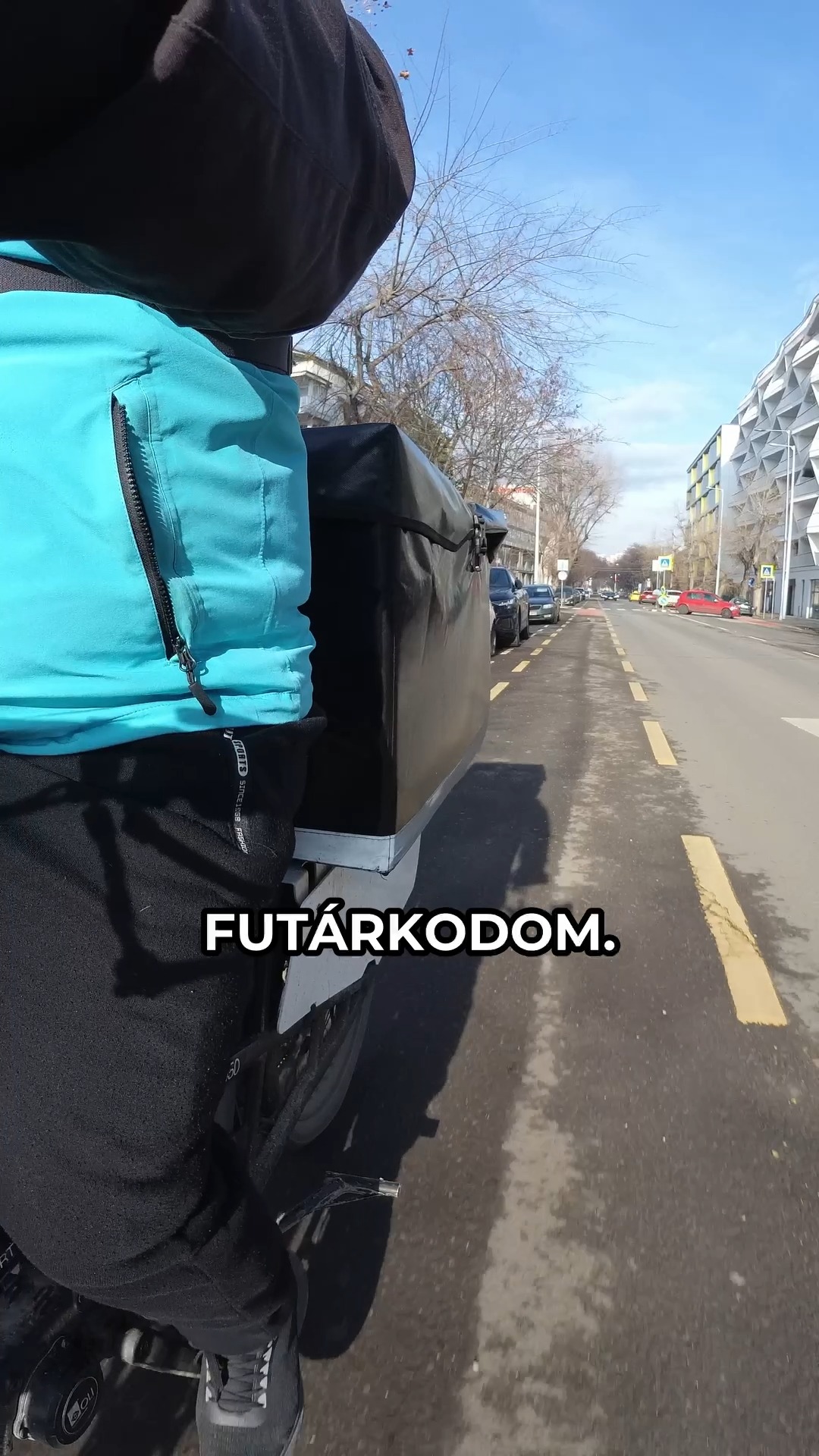 Mi volt a legnehezebb rakomány, amit lépcsőn kellett felvinnetek?
#wantopfutár #wtf #futár #futárszolgálat #munka