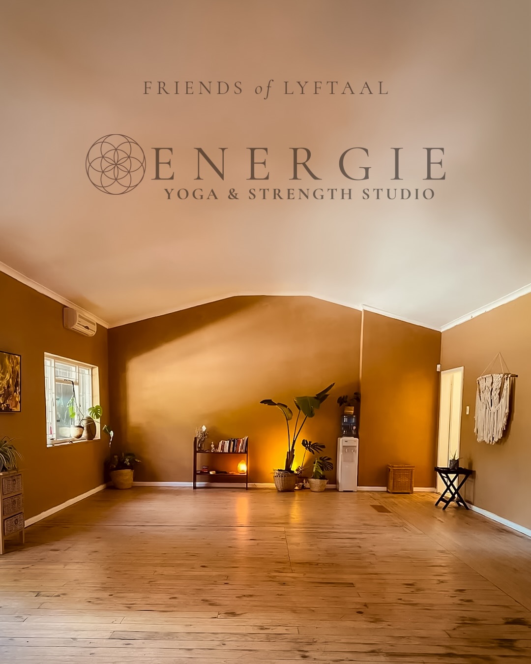 Meet the Friends of Lyftaal: Energie Yoga & Strength Studio 🤍
Some spaces just understand the body differently. Founded and held by Carelene and Rossouw Lotz, @energie_yoga_studio is a warm, deeply personal studio where nervous system regulation, mindful movement, yoga and strength training come together with genuine care.
It is this shared way of seeing the body that makes our friendship feel so natural.
At both Energie and Lyftaal, there is no secret recipe. No one-size-fits-all approach. No pushing past what your body is trying to say. Just thoughtful, intuitive care; guided by where you are, what you need, and how your body feels on the day.
Energie supports this through movement, breath and strength.
Lyftaal supports what follows through restoration, recovery and nurturing touch.
Together, we share a calm, full-circle approach to holistic wellbeing and nervous system regulation: movement and stillness, strength and softness, balance and restoration.
And this is just the beginning… something special is coming soon 👀🤝
📍 Energie Yoga & Strength Studio, Frater Square, Paarl
📞 +27 65 290 5900
#Lyftaal #FriendsOfLyftaal #EnergieYogaStudio #NervousSystemRegulation #HolisticWellbeing
