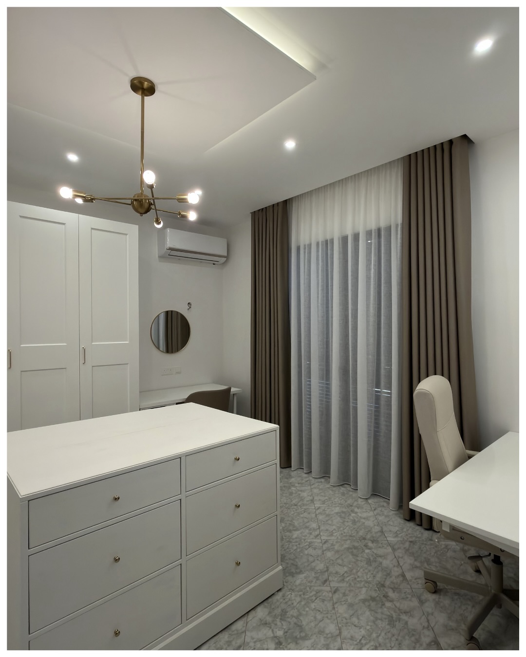 Calm as it should be ✨
Balancing light, texture, and flow - one detail at a time, together with our clients. Because the right curtains don’t just block light… they create an atmosphere.
.
.
.
Further info about our products:
www.kulurimalta.com
.
.
.
.
#bespokecurtains #blindsandcurtains #modernhomedecor #maltagozo #madetomeasurecurtains