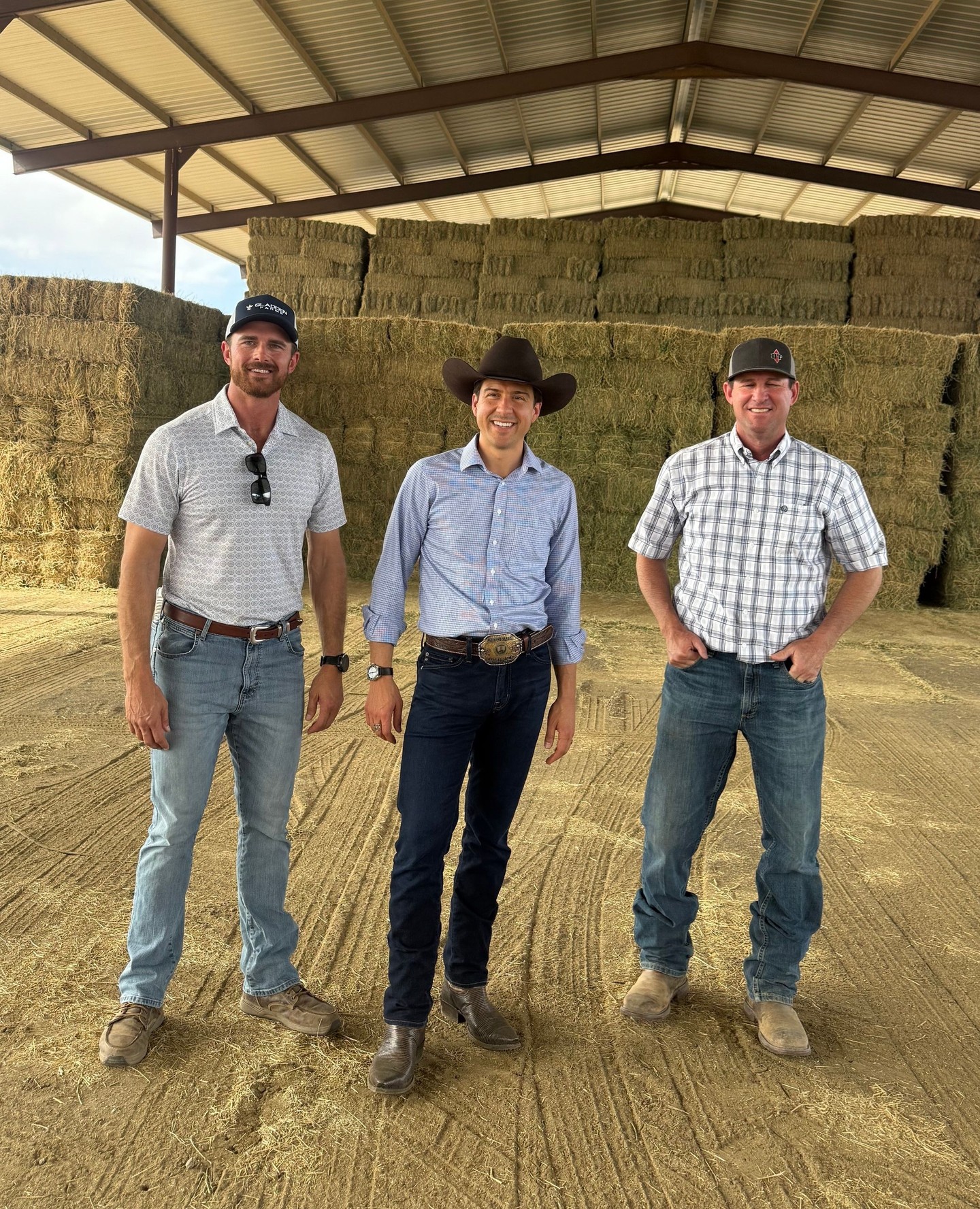 Producers with Maricopa County Farm Bureau were pleased to host USDA Under Secretary of Foreign Affairs & Trade Luke Lindberg and staffer Riley Pratt to showcase Arizona agriculture and address rising concerns on priority issues facing agriculture in the west.
With visits to Saddle Mountain Dairy and Hardison Farms the group wrapped up with a roundtable discussion at Bales Hay. The value of these conversations is priceless; farmers and ranchers having the connection to participate in these talks with decision makers provides real insight from real farms.
Agriculture is essential. 🌱
Thank you to all who took time from their schedules to participate-these conversations matter. This type of collaboration is critical to the future of our industry and our communities.
@lukejlindberg
@clintgladden
@jgdairy
@luvmyfarmeraz
@trevorbales_
@baleshay
@thewoodpyl
Riley Pratt
JL Echeverria
Wyatt Dean
Ross Rayner
Ron Rayner
@azfb