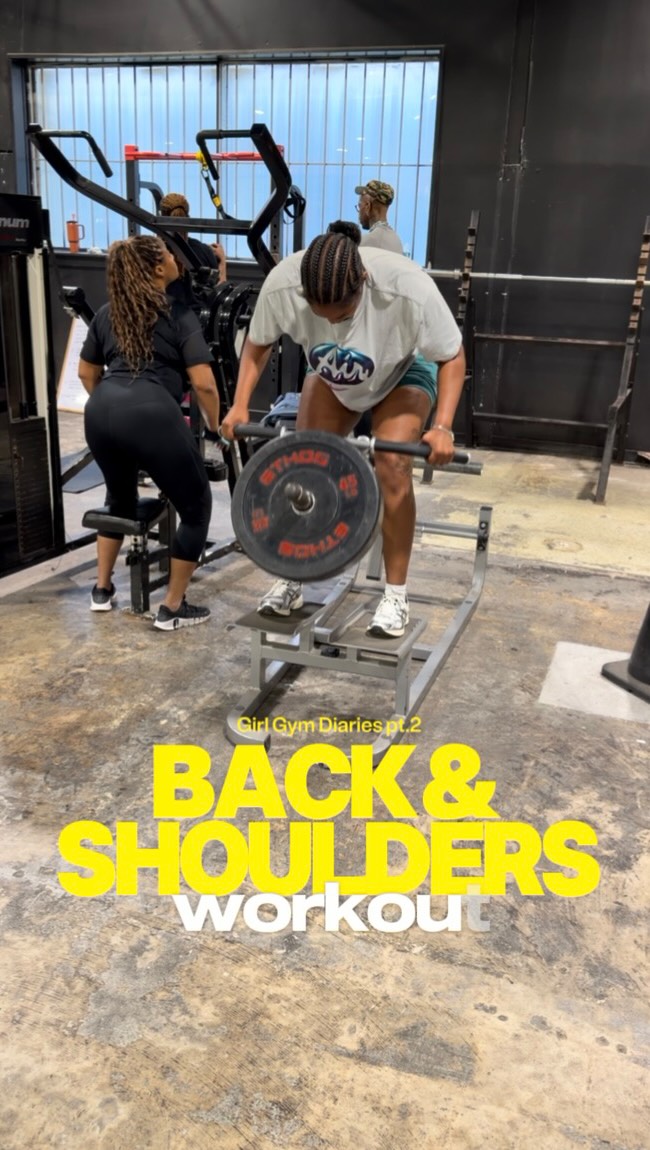 Gym Girl Diaries š©·šš¾āāļø Back & Shoulders w/ @justtrain_ques
#backworkouts #shoulderworkouts #womensworkouts #strengthtrainingforwomen #gymdiaries
