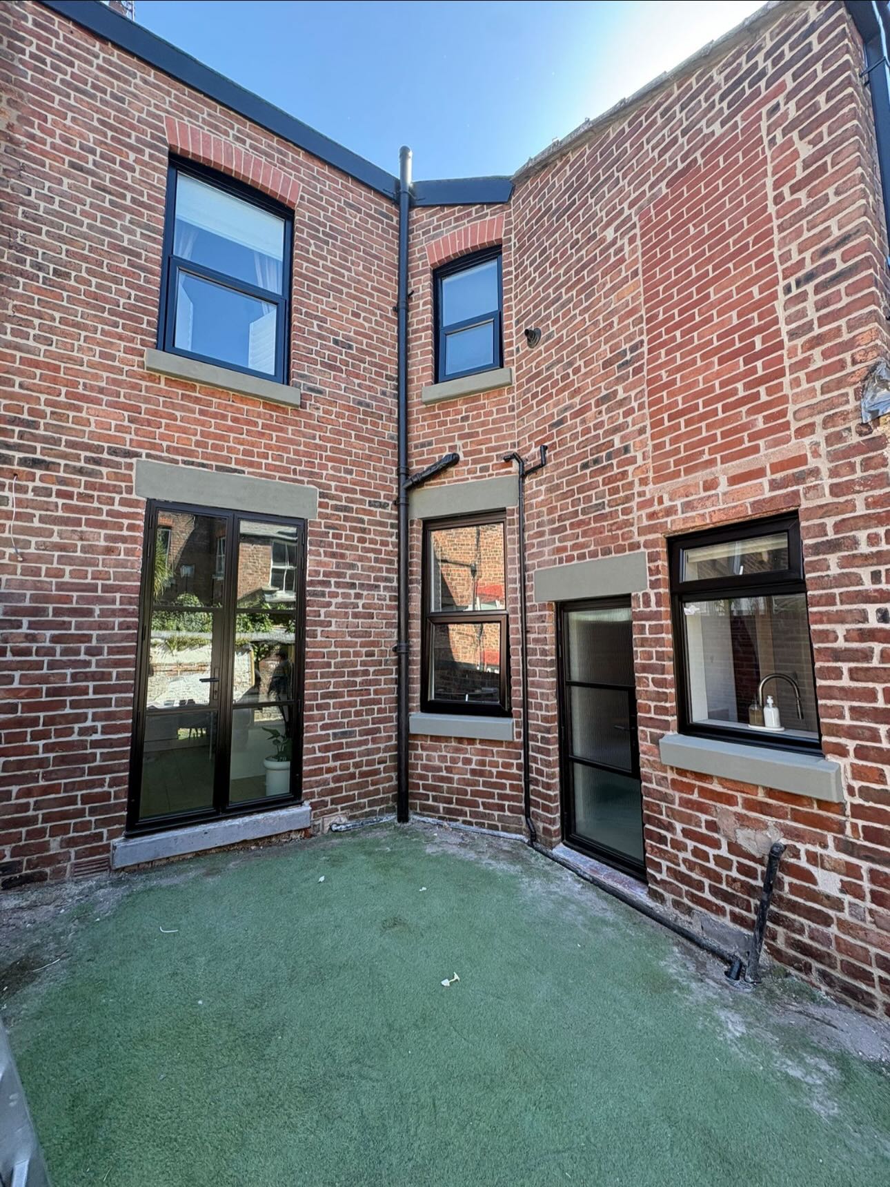 Clean, sharp lines and a flawless factory finish, giving this whole space a fresh, modern look.
Paired with the full transformation by ourselves & @greenbankrestorations this one came together perfectly.
Attention to detail throughout, from prep right through to the final finish, sprayed to last, not just look good.
Don’t replace, respray.
#upvcspraying #windowrespray #beforeandafteruk #homereno #arlcoatings