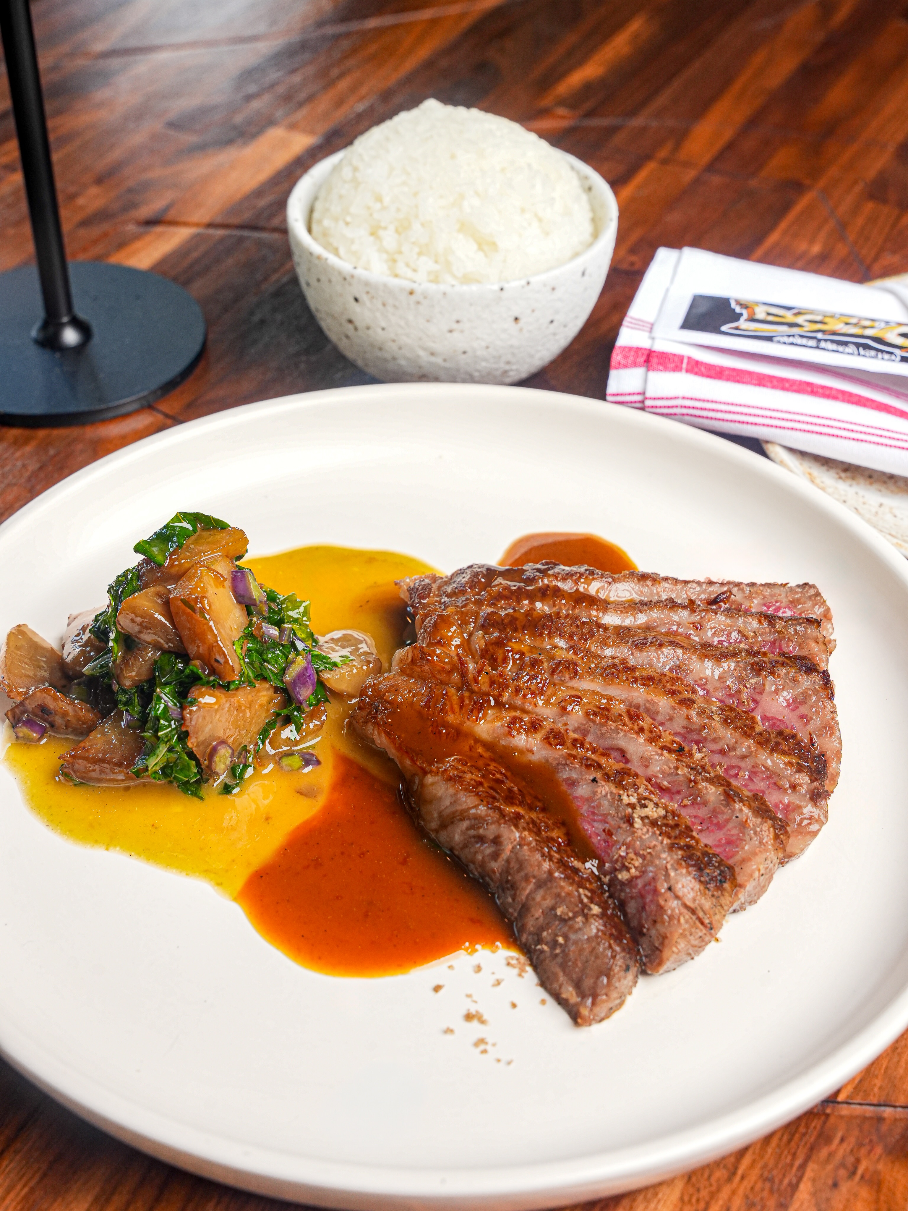 Double tap if you deserve a steak 🥩 Specifically the A5 Wagyu Denver Steak from DŌZO! 7oz. Satsuma A5 Wagyu, braised kohlrabi, kohlrabi demi glace, @bullsbaysaltworks sea salt.
You can find this delectable dish under our Shun (旬) menu – a Japanese culinary concept referring to seasonal ingredients at their absolute peak of flavor, freshness, and nutritional value. Make it your main course tonight 5-10pm!
#steaknight #wagyusteak #cltfood #visitcharlotte