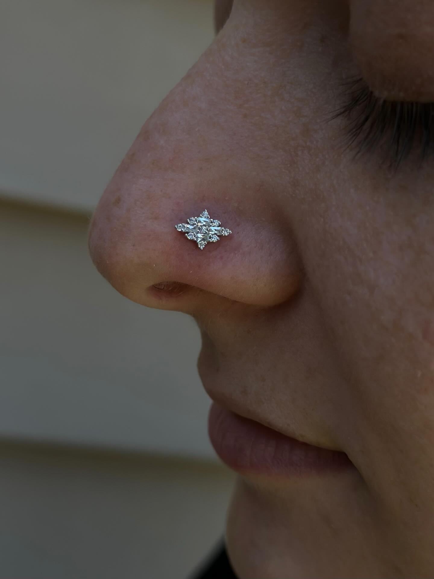 Such a gorgeous statement piece ✨
@piercingbyroy ✨
@buddhajewelryofficial
#staytruebodypiercing
#safepiercing
#appmember
