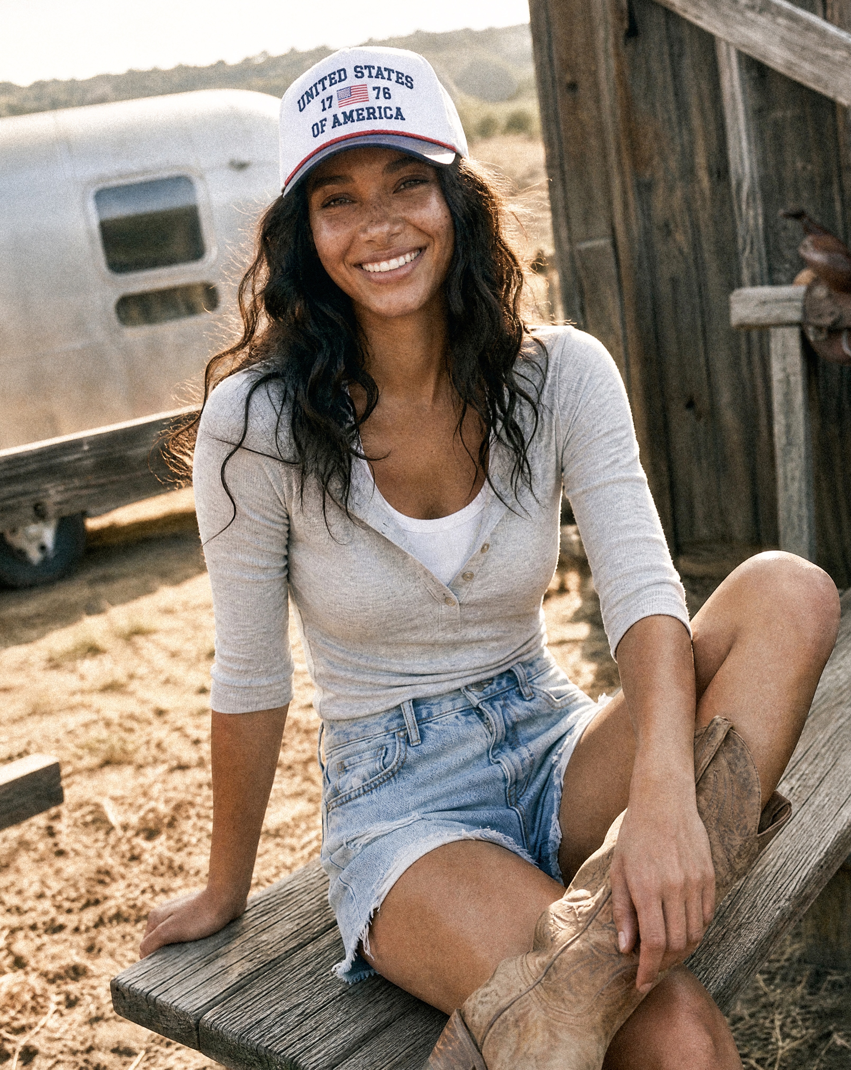 serving americana all summer long 🇺🇸☀️
shop this hat and the rest of our new USA trucker hat collection on our website!! link in bio 🔗
#indepenceday #4thofjuly #truckerhat #ccbeanie #customembroidery