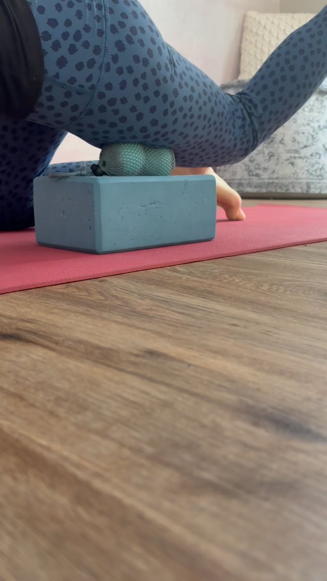 Saturday 5/9
@bklynflow
IT Band, Hamstrings and hips
#forrestyoga #therapyballmassage #yogatuneup