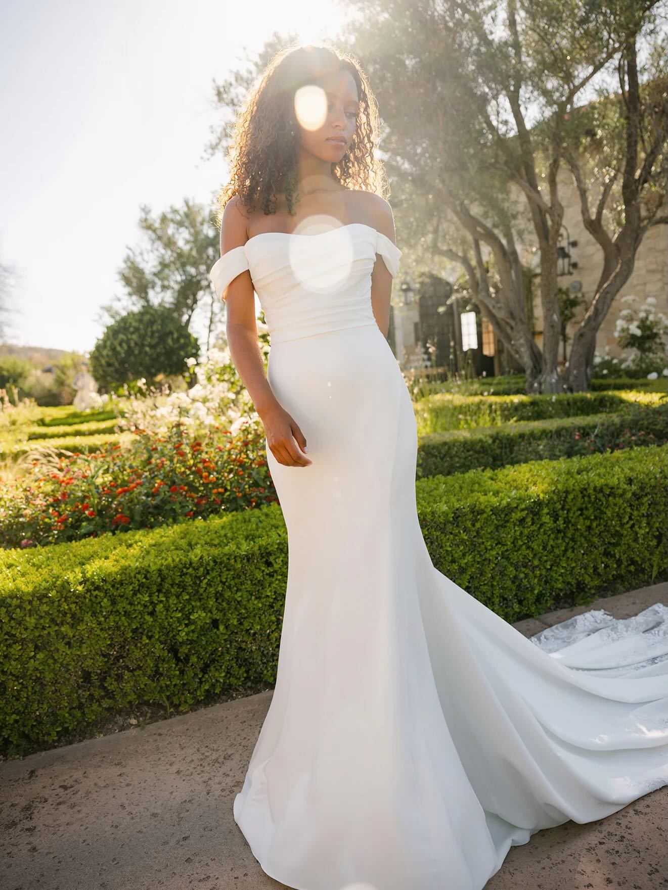 Effortlessly refined 🕊️ introducing our latest arrival from @allurebridals 🤍 we are in LOVE.
