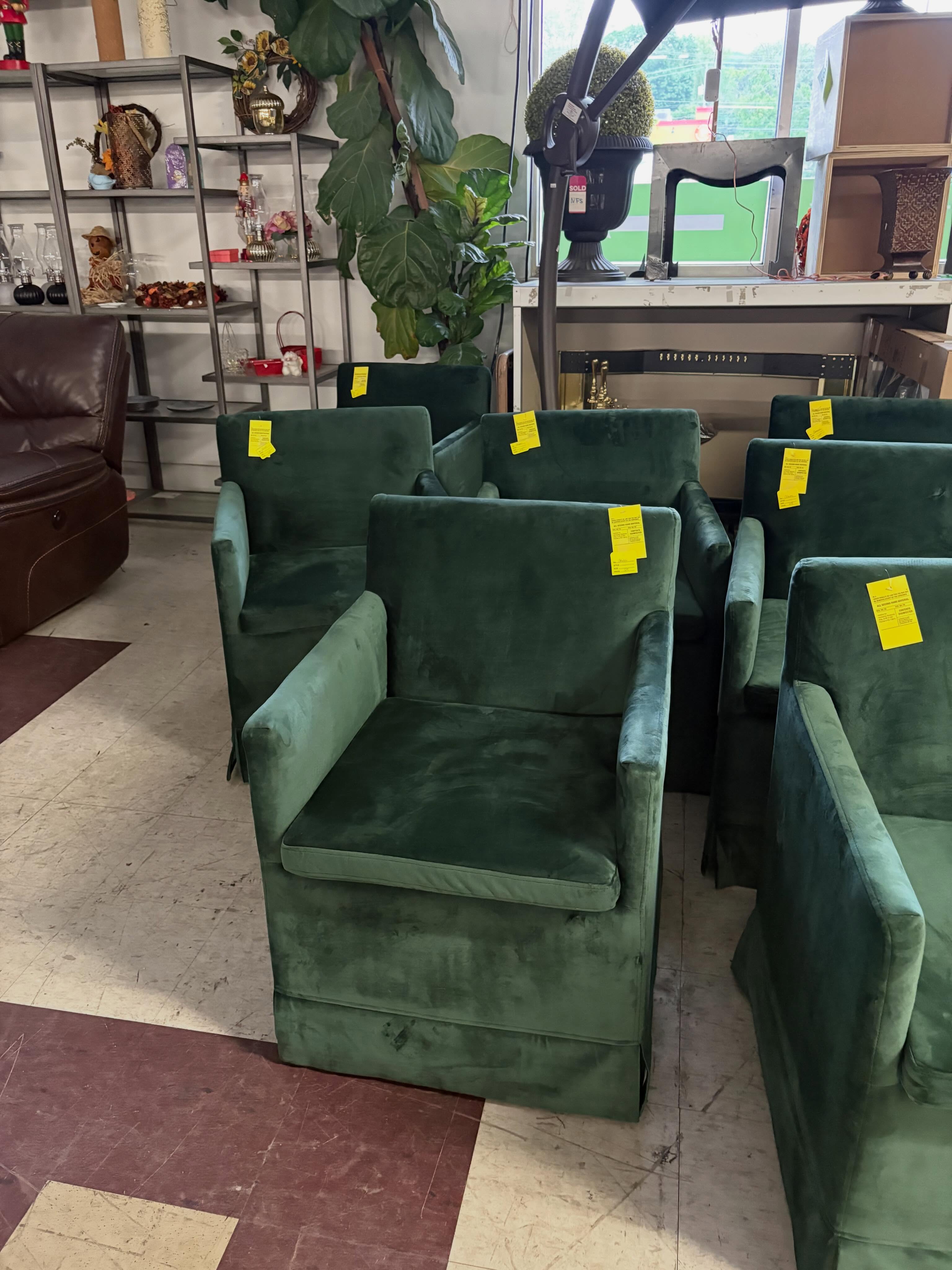 It's Saturday👏
No gimmicks
No Cutesy Post
Just lots of Stuff!
Come check us out!
Shopping with a purpose!
#habitatforhumanity #shoplocal #chestercountypennsylvania