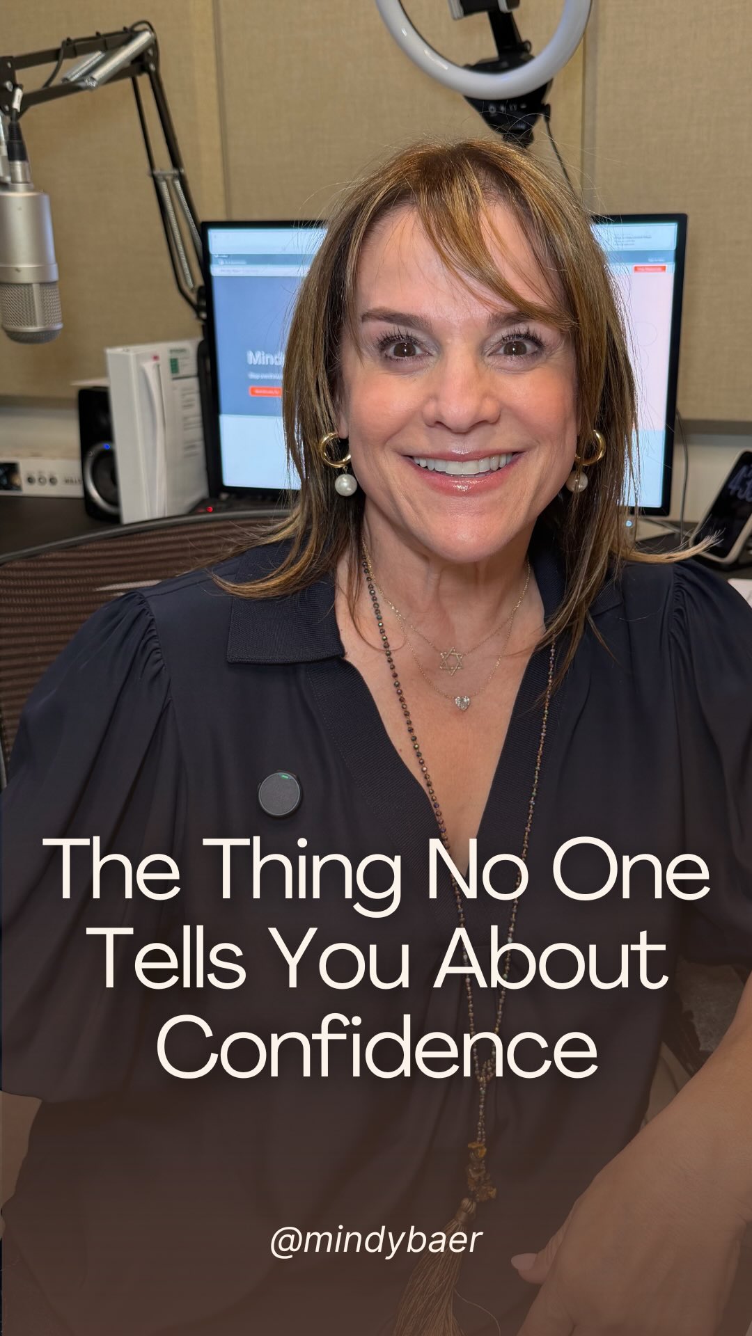 Here’s the thing no one tells you about confidence...
It’s not a personality trait you’re either born with or you’re not.
It’s what happens in those two or three seconds when you’re deciding whether or not to say the thing. With your voice shaking a little. Not sure if anyone’s going to listen.
And you say it anyway.
That’s where confidence actually lives. Not before the moment. In it.
Link in bio if you’re ready to stop softening your voice.
#MindyBaer #VoiceCoaching #CommunicationSkills #BeHeard #SayWhatYouMean