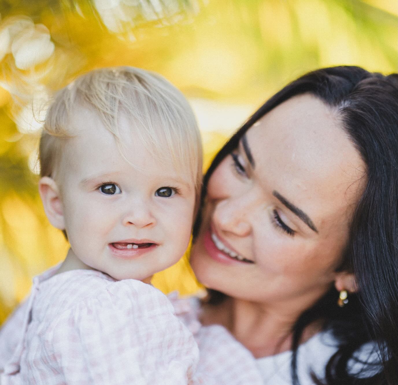 Happy Mother’s Day to all the beautiful mums this upcoming weekend 💛
May this weekend bring you joy, rest and many special memories with your loved ones
With love,
Max Family Photography.
www.maxfamilyphoto.com
#sydneyfamilyphotographer #familyphotosydney #beachfamilyphotos #familyphotography #maxfamilyphoto