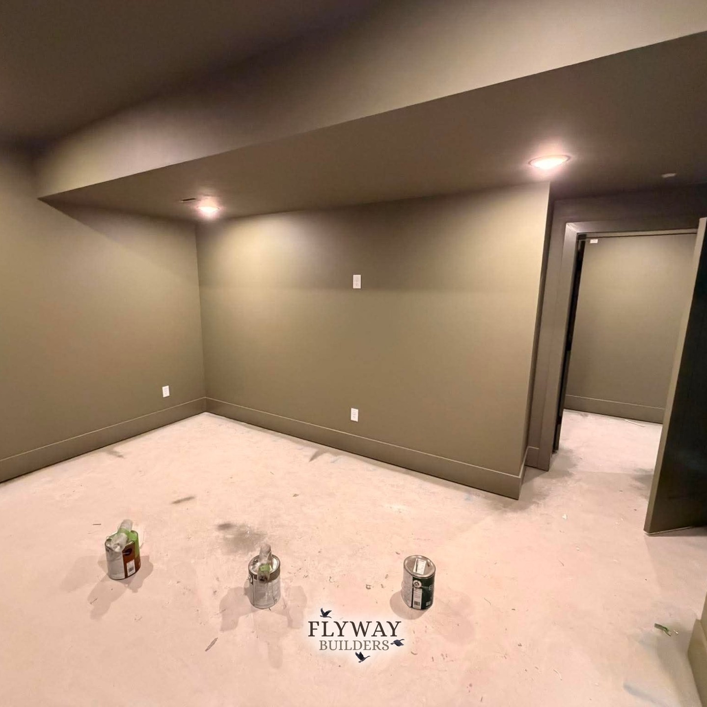 The West Olive, MI custom home is now adorned with vibrant paint on every floor! What do you think of these striking colors? ๐จโจ
#WestOliveMI #CustomHome #VibrantPaint #StrikingColors #InteriorDesign #ColorfulLiving #FlywayBuilders #CustomHomeBuilder #HomeBuilder #LakeshoreHomes #WestMichiganHomes #HollandMI #ZeelandMI #Hudsonville #SaugatuckDouglas #Fennville