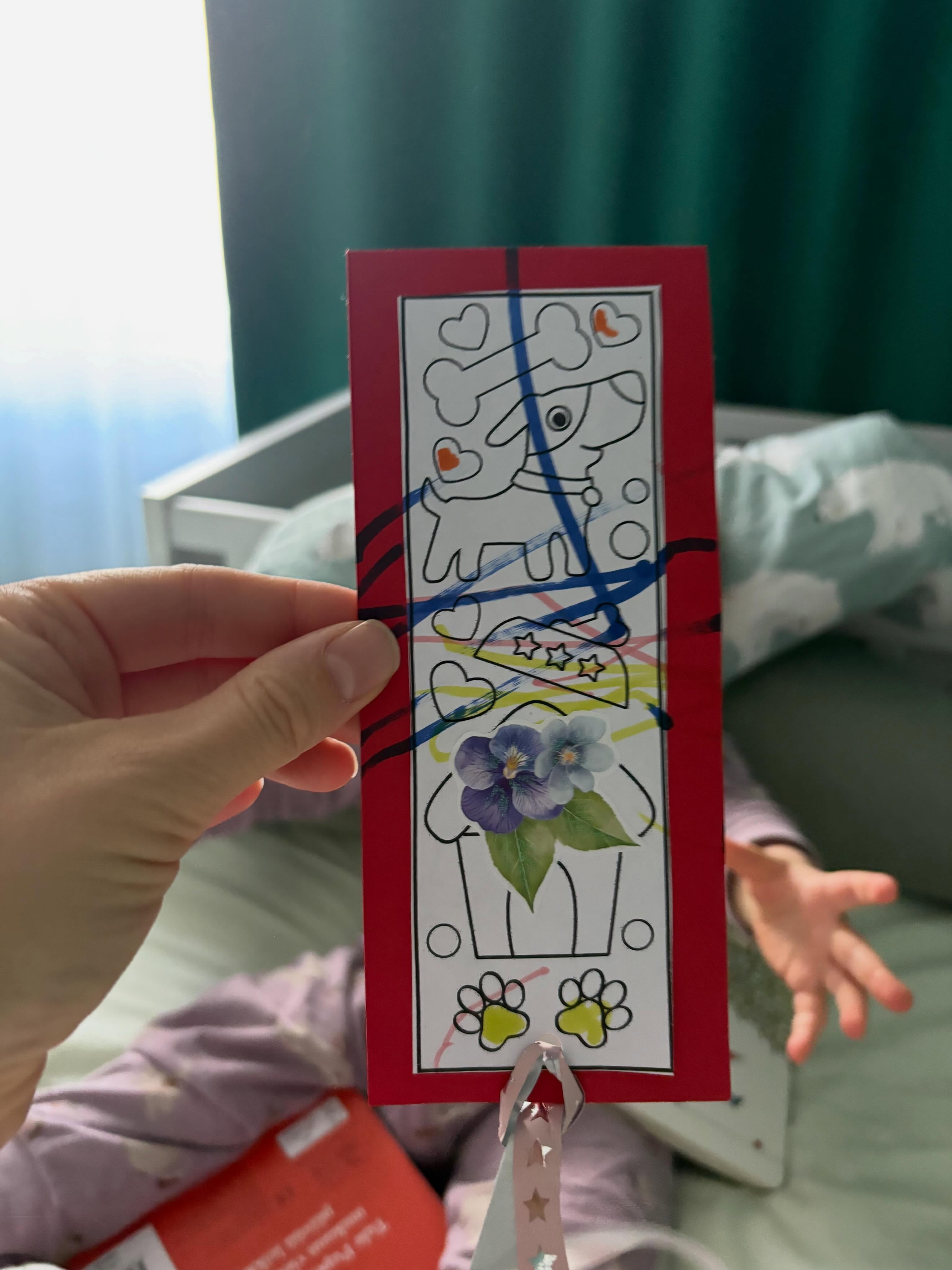 Äitienpäiväkortti ja aamuhetki rakkaimman tyypin kanssa. 🥰🙏🏻😭
Ihanaa äitienpäivää kaikille äideille ja bonusäideille! 💐
Ja lempeyttä erilaisiin tunteisiin, joita tähän päivään saattaa liittyä. ❤️