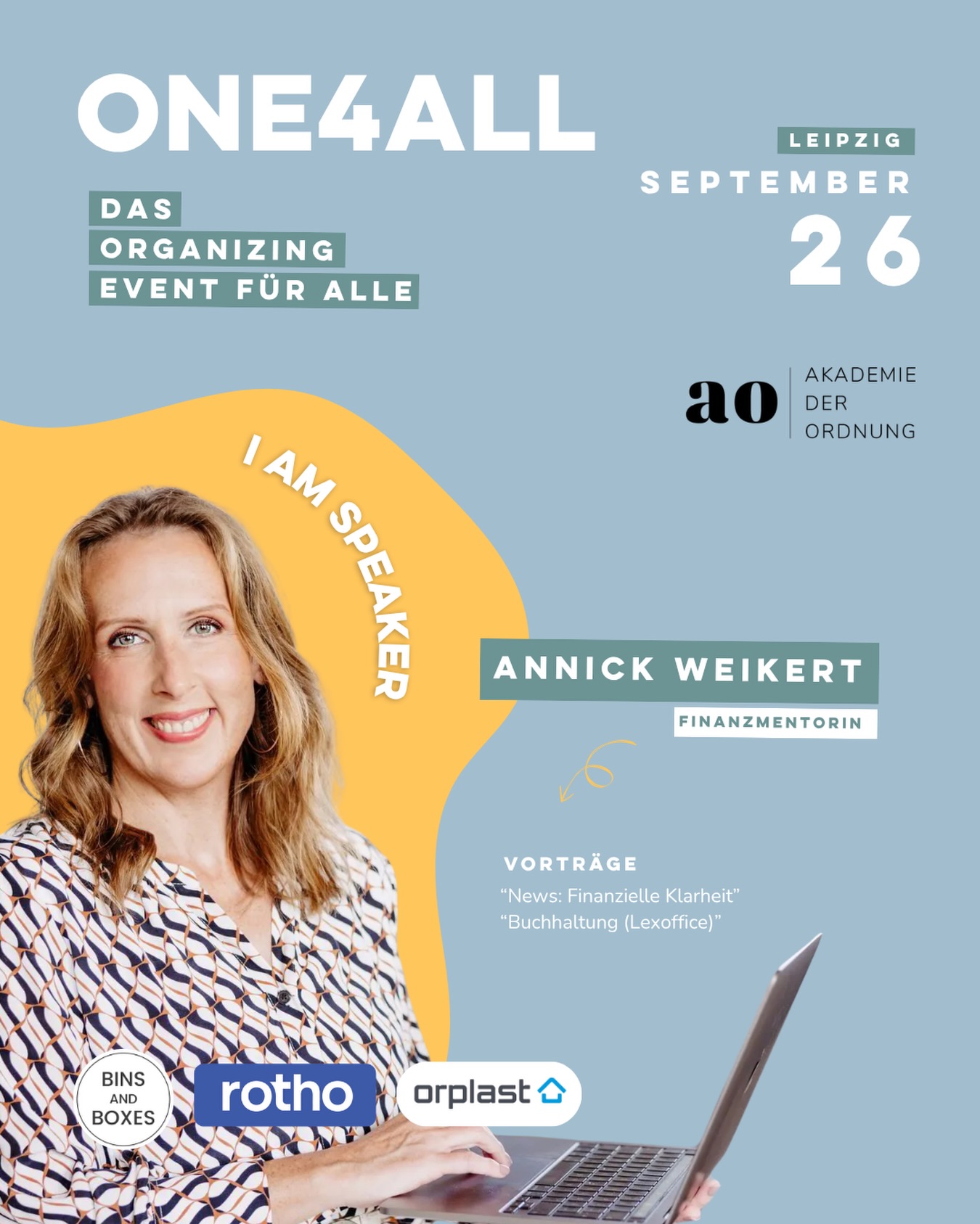 SPEAKER-UPDATE: Annick Weikert ist dabei ⤵️
Wir freuen uns sehr, Annick Weikert @annickweikert auch diesem Jahr wieder als Gast-Speakerin beim ONE 4 ALL Event im September in Leipzig begrüßen zu dürfen. 💛
Annick ist Finanzmentorin für Selbstständige und Unternehmerinnen und bringt Ordnung in ein Thema, das im Business-Alltag oft zu wenig Raum bekommt: die eigenen Zahlen.
Sie hilft Selbstständigen dabei, ihre finanzielle Zukunft aktiv zu steuern, den Überblick zu behalten und Buchhaltung, Steuern und Planung so zu strukturieren, dass sie verständlich und alltagstauglich werden.
Aus eigener Erfahrung kennt Annick die Herausforderungen, die mit Selbstständigkeit, Steuerfragen und finanzieller Planung entstehen können. Genau deshalb macht sie diese Themen nicht komplizierter, sondern greifbarer.
Beim ONE 4 ALL bringt Annick gleich zwei wichtige Themen mit:
✨ Finanzielle Klarheit
✨ Buchhaltung mit Lexware
Denn während du für deine Klientinnen Ordnung in Räume, Routinen und Alltag bringst, braucht auch dein eigenes Business klare Strukturen.
Wir freuen uns sehr, dass Annick beim ONE 4 ALL dabei ist und dieses wichtige Thema so verständlich, klar und praxisnah mit euch teilt.
👉 Tickets für das ONE 4 ALL Event bekommt ihr über unseren Link in der Bio.
📍 Leipzig | 26.09. im Staycity Hotel
Wie geht es euch mit euren Finanzen im Business: klarer Überblick oder eher „ich schiebe es noch ein bisschen vor mir her“?
Schreibt es gern in die Kommentare ⤵️
BUCHHALTUNG
ORDNUNGSCOACH
PROFESSIONAL ORGANIZING
HOME ORGANIZING
BUSINESSAUFBAU
#ordnungscoach #ordnungalsberuf #homeorganizing #professionalorganizer #communityevent