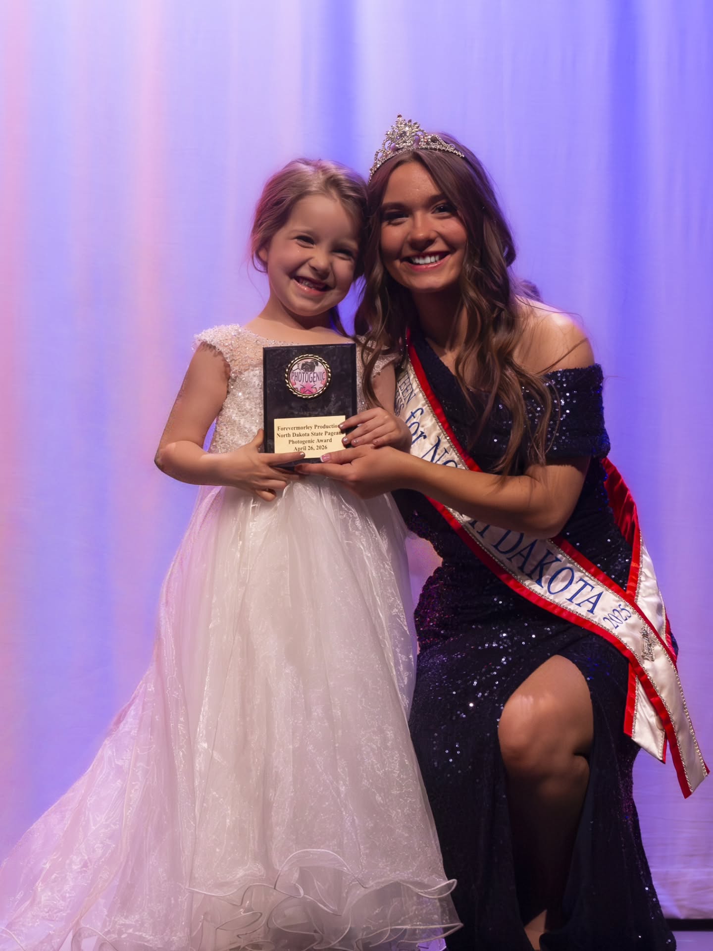@aspenmarie_photography captured our award winners so beautifully!
Congratulations again to the High Score Judgeβs Choice Photogenic Winner π, Amelia Keogh
We're so proud of you!
#Photogenic #WeAreFamily
#Forevermorley