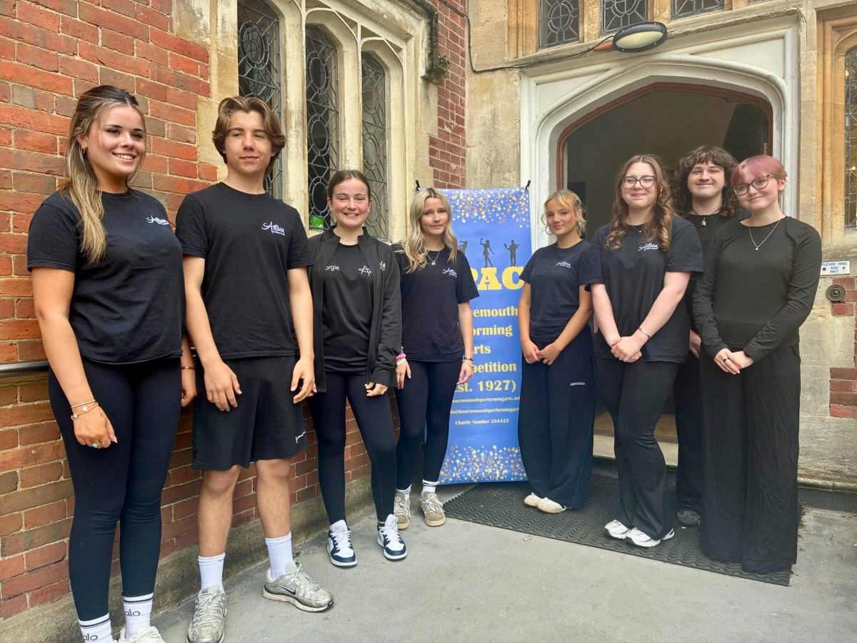 A huge congratulations to all of our incredible Artisan Theatre School students who took part in the Bournemouth Performing Arts Competition this weekend at The Knole, Bournemouth. ✨
We are so proud of every single student who represented Artisan with such confidence, professionalism and talent across the competition. Taking to the stage and performing in front of adjudicators takes courage, dedication and hard work - and every student should feel incredibly proud of themselves. 👏
A special congratulations to:
🥈 Lucy - 2nd Place
🥉 Blossom & Sid - 3rd Place
We’d also like to celebrate and recognise Immy, Georgie, Jamie, Skye and Maisie for their fantastic performances and commitment throughout the competition. You were all amazing ambassadors for Artisan and supported one another beautifully. ❤️
Well done everyone - your teachers and the whole Artisan family are incredibly proud of you all! ✨