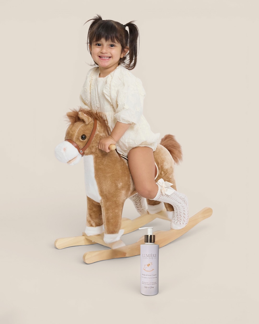 Ingredienti delicati, selezionati con cura ✨
Per una skincare baby essenziale, delicata e sicura ogni giorno 🤍
#BabyLine #LumiereBeautyCare #BabyCare