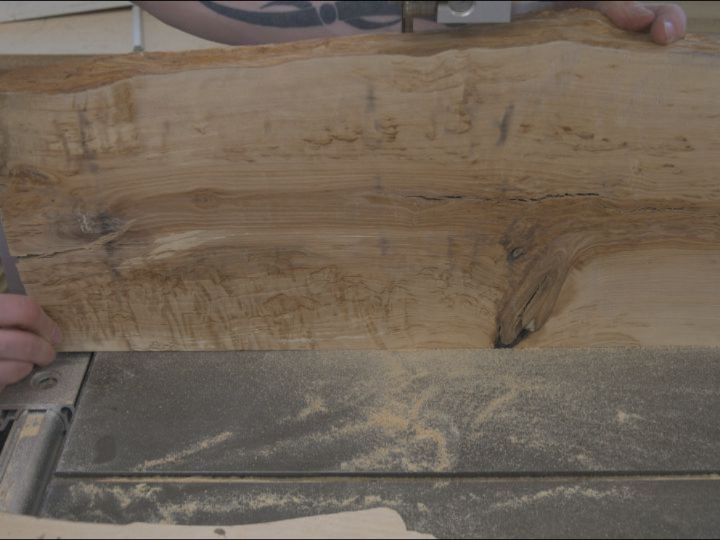 Some bookmatching magic from the first batch of Naantali-grown Karelian birch. Got some absolutely stunning pieces cut, some of which will probably end up for sale 😉 so keep your eyes open.
#ipguitars #guitarbuilder #woodporn #luthier #woodworking