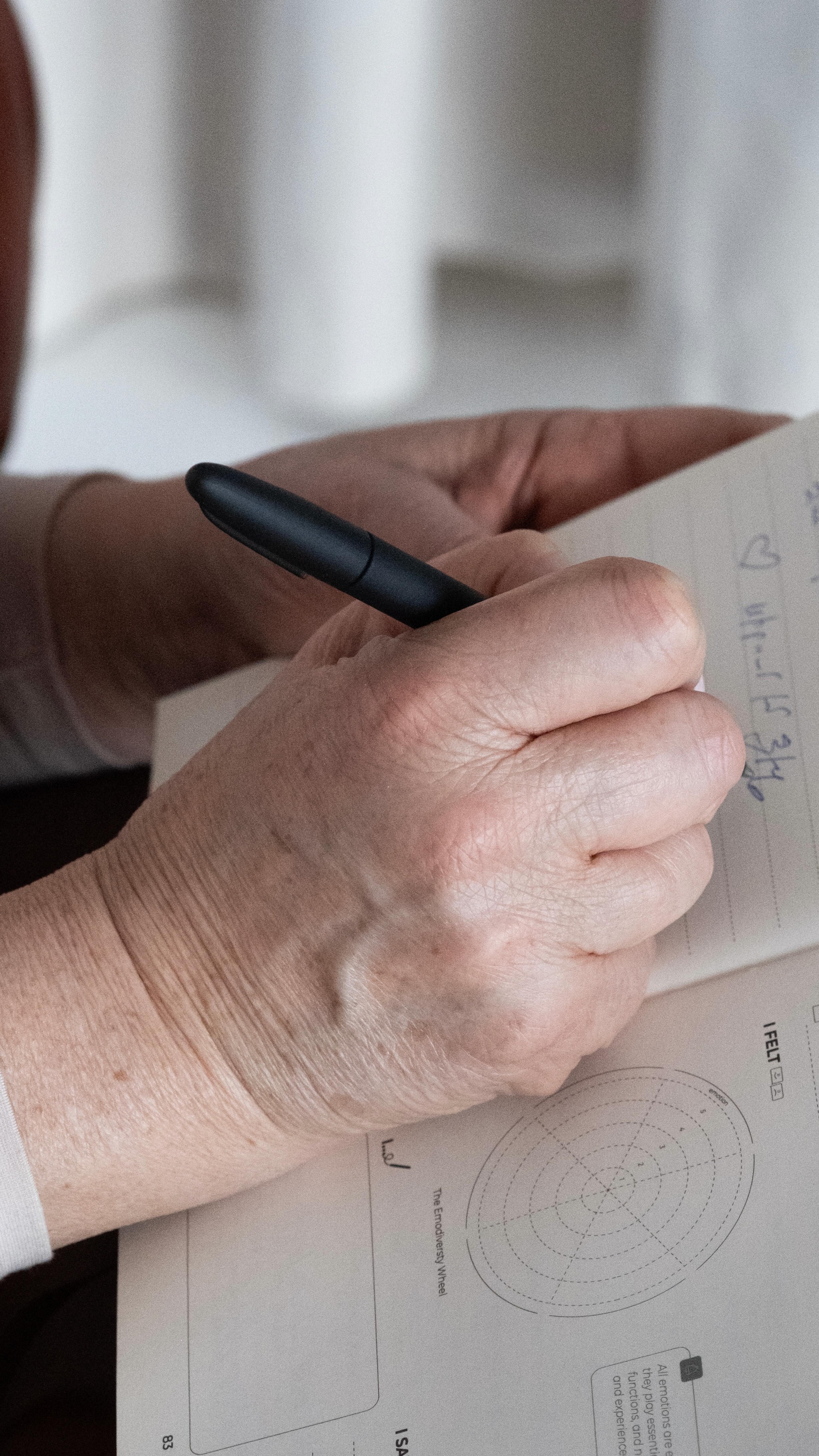 •the ‘be.come’ routine•
it’s never late to start your daily journaling
research shows journaling can reduce stress, improve emotional regulation, and support mindfulness at any age ✍️
there is no “right” age or perfect life stage to begin…mental health starts with awareness!
the ‘be.come’ journal was created to make that process intentional, science-based, and grounding 🤍
start where you are. your mind will thank you later.
shop on our website 🌸
—
Model: Nora Armani (@noraarmani), award-winning international film and stage actress 🤍