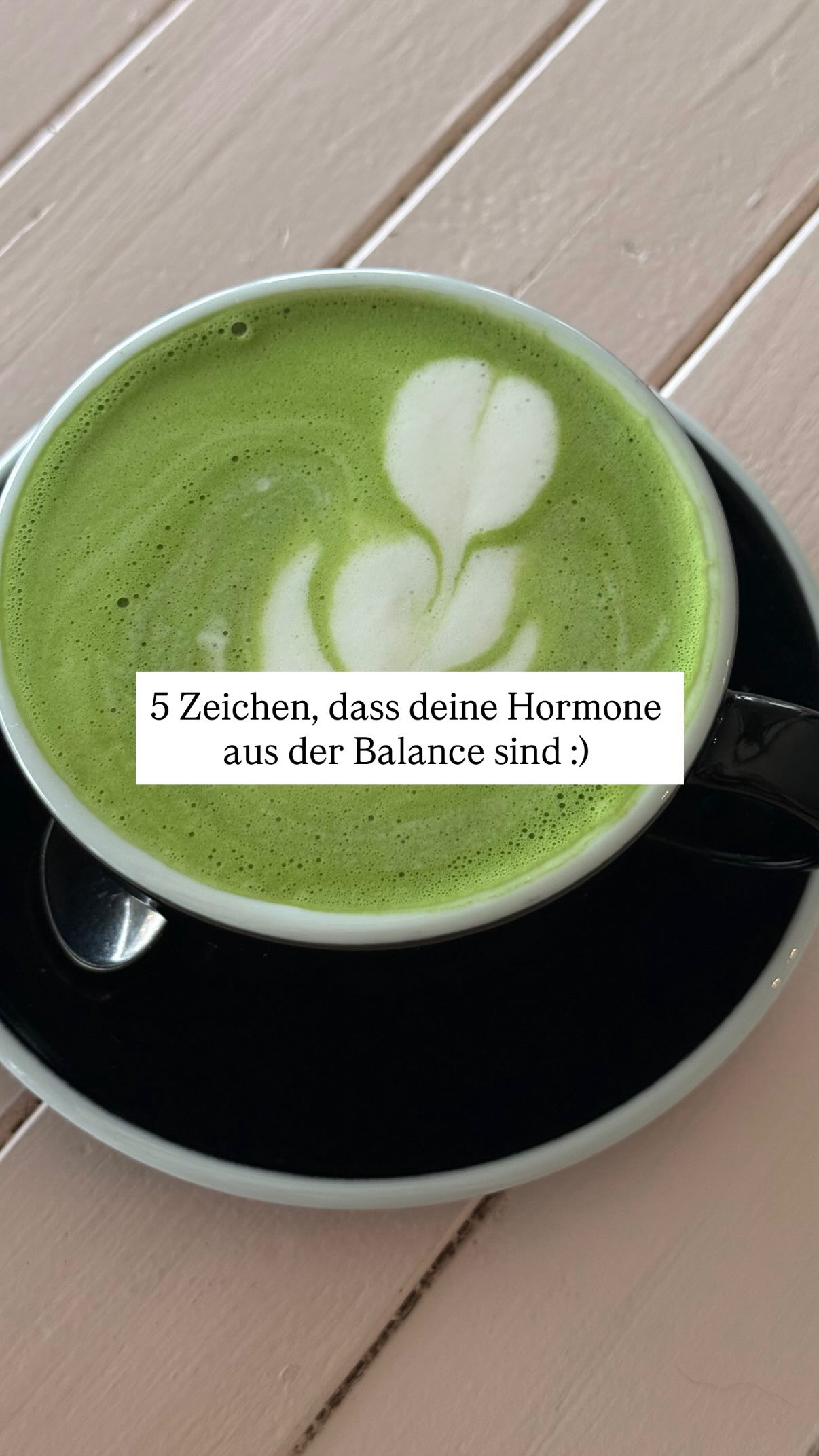 Diese Symptome sind keine „Kleinigkeiten“, die du einfach ignorieren solltest. Sie sind Hilferufe deines Körpers. Viele denken, dass solche Beschwerden „normal“ sind, aber das stimmt so nicht. 🫷🏼Dein Körper zeigt dir damit, dass etwas aus der Balance geraten ist und Aufmerksamkeit braucht.
Je früher du darauf hörst, desto besser kannst du langfristige Probleme vermeiden und dich wieder wirklich wohl in deinem Körper fühlen.
Wenn du tiefer verstehen möchtest, was in deinem Körper passiert und wie du deine Hormone wieder ins Gleichgewicht bringen kannst, startet mein Gruppen-Mentoring „Hormone Harmony“ diesen Donnerstag. Dort gehen wir genau solche Themen Schritt für Schritt an - verständlich, alltagstauglich und mit persönlicher Begleitung.
Melde dich dafür bei mir!
Deine Jana
#hormoncoaching #zyklusstörungen #frauengesundheit #pms #schmerzhafteperiode