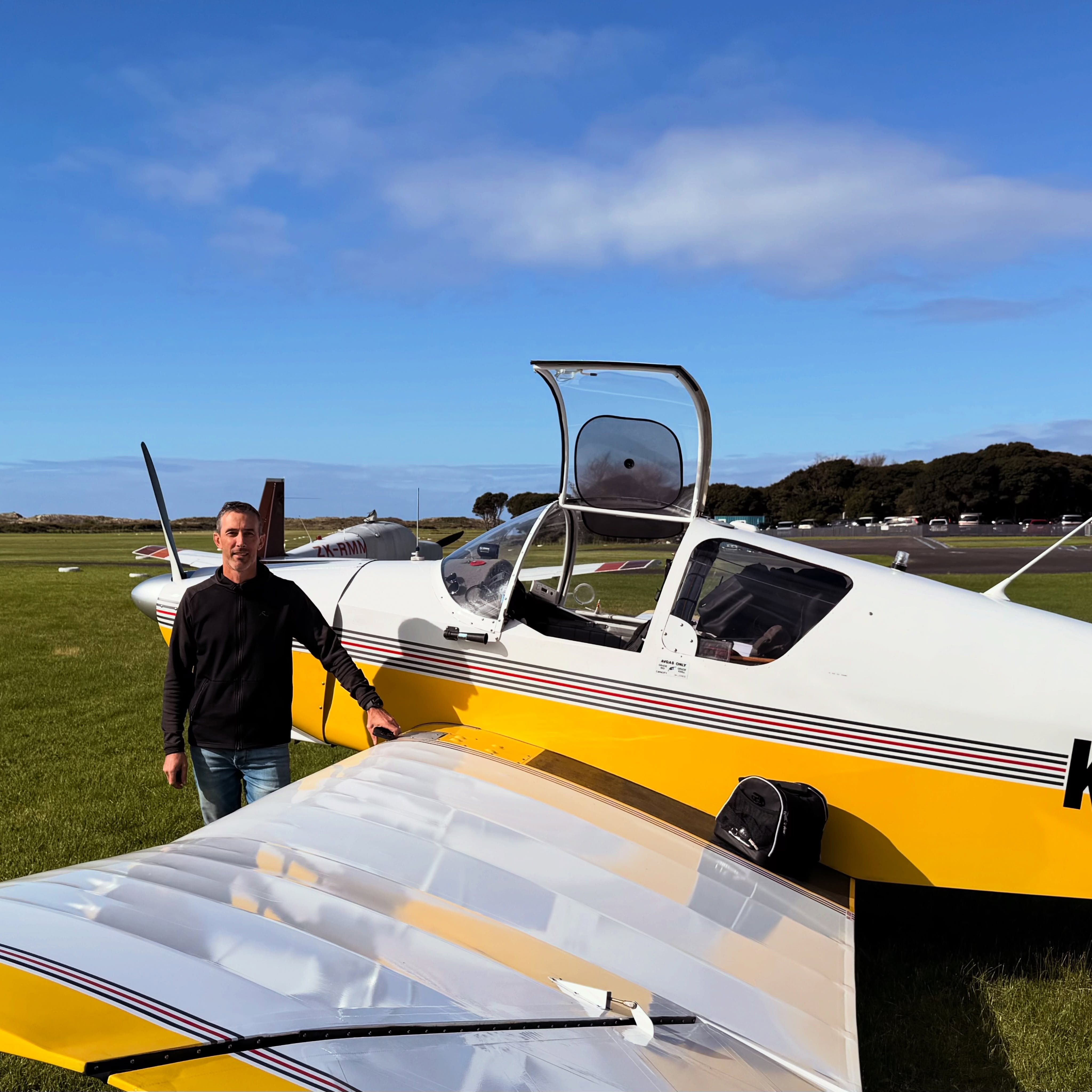 Second time lucky, Regan and Olivia managed to land on Great Barrier Island as part of Regan’s CPL cross country navigation training.
Low cloud and rain showers hugged the Coromandel but the Island was sitting in a beautiful patch of sunshine ☀️
Regan’s CPL cross country training has thrown plenty of real challenges and that’s exactly what it’s all about. Good planning, have back up options, keep a picture of what’s happening around you and make smart timely decisions when plans need to change ✅👨✈️
#cpltraining #crosscountry #greatbarrierisland #nzaviation
