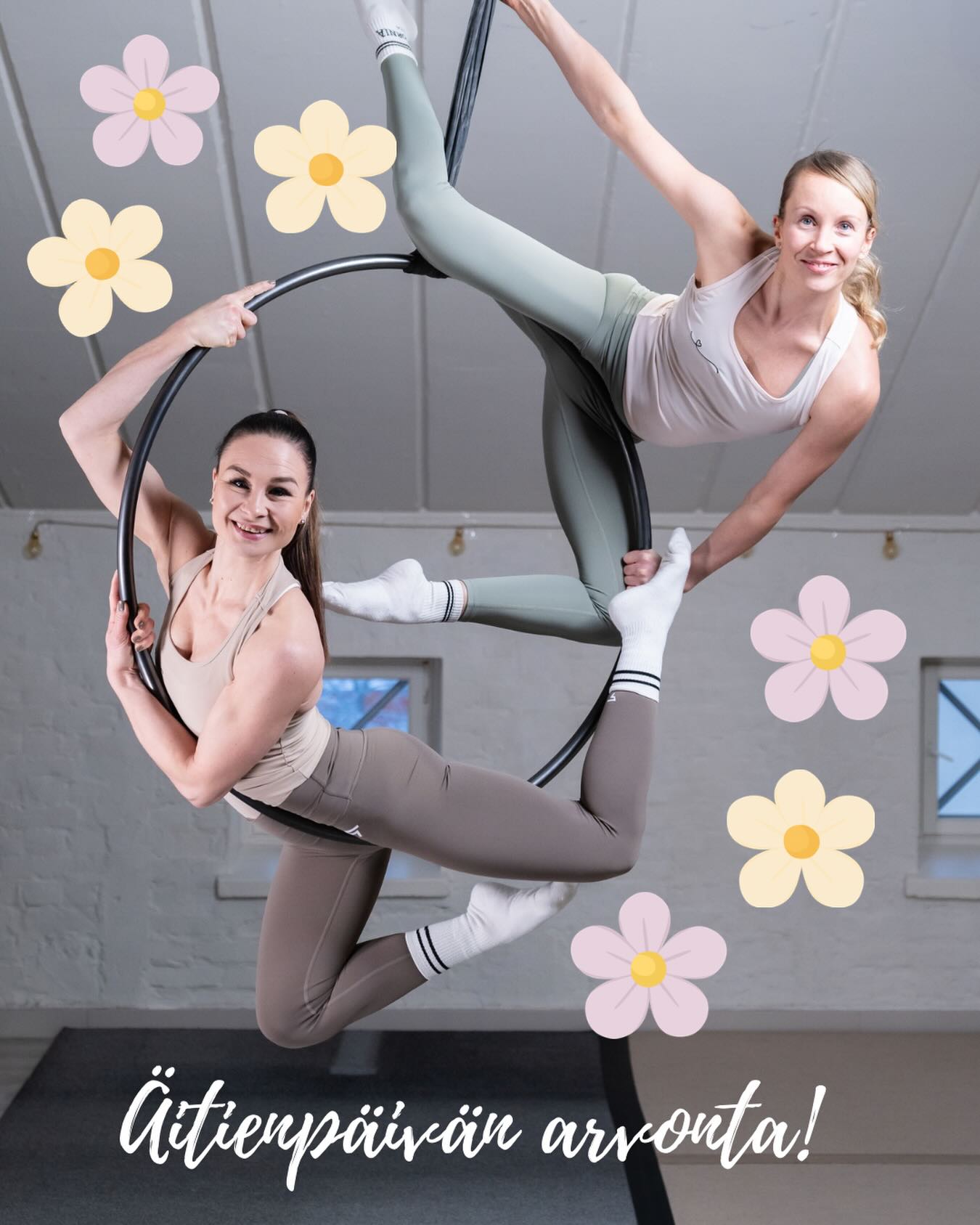 🌸 Äitienpäivän kunniaksi pidämme pienen arvonnan! 🌸
Roofilla treenaa useampia äiti-tytär pareja ja onkin hauska seurata heidän iloa yhteisestä harrastuksesta! 🥰
Nyt arvotaan yhdelle onnekkaalle voittajalle 2kpl 3x kortteja tunneillemme, joista toisen voi antaa valitsemalleen henkilölle! Voittaja voi tulla vaikka äidin kanssa kokeilemaan lajejamme. 😉
Osallistuaksesi:
🌸 Seuraa @roofaerialclub
🌸 Tykkää tästä julkaisusta!
🌸 Tägää mukaan kaveri. Jokainen uusi tägäys on uusi arpa sinulle!
Osallistumisaikaa on ke 13.5.2026 klo 00 asti.
Meta ei ole osallisena arvonnassa.
Onnea arvontaan ja ihanaa äitienpäivää! 💕
📸: @takayamaproductions