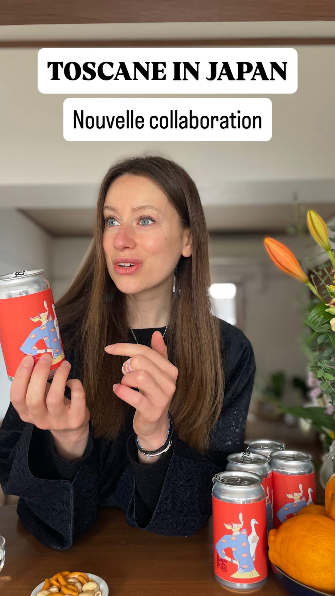 Aviez-vous deviné ? ⬇️⬇️
🧡TOSCANE x CanCan🧡
C’est avec le plus grand honneur que je vous présente ma nouvelle collaboration avec @can.can.store et @beron_tachinomi !
Pour célébrer l’arrivée du printemps, nous proposons avec CanCan, la première boutique de bière pression mise en canette du Japon, une canette aux couleurs chatoyantes…Mona est accompagnée par une cane (ou canette 😉🦆) et s’élance vers les terrasses printanières !
N’hésitez pas à passer à @can.can.store ou @beron_tachinomi pour découvrir cette collaboration inédite ! Vous pourrez même choisir, parmi toutes les bières brassées par les soin de Keidai, celle que vous voudrez dans votre TOS-CanCan 🍺⭐️
Un grand merci à @beyou_art_paris de m’accompagner dans ces projets formidables 🧡
Merci également à @faf_art_org et à @honda_studio_ 🩷
Pour suivre mon actualité, rendez-vous sur
www.toscane-art.com !