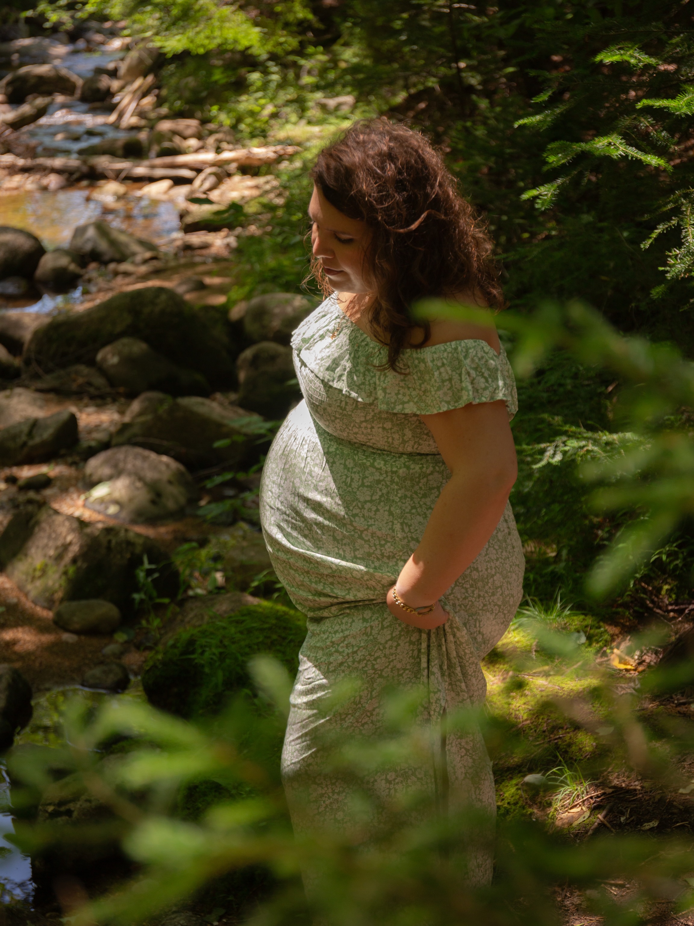 Happy birthday to my sister @cinemmastyle // one cool mom
I just finished reading and watching hamnet and it reminded me of this shoot we did just before Frankie became the center of our lives π«